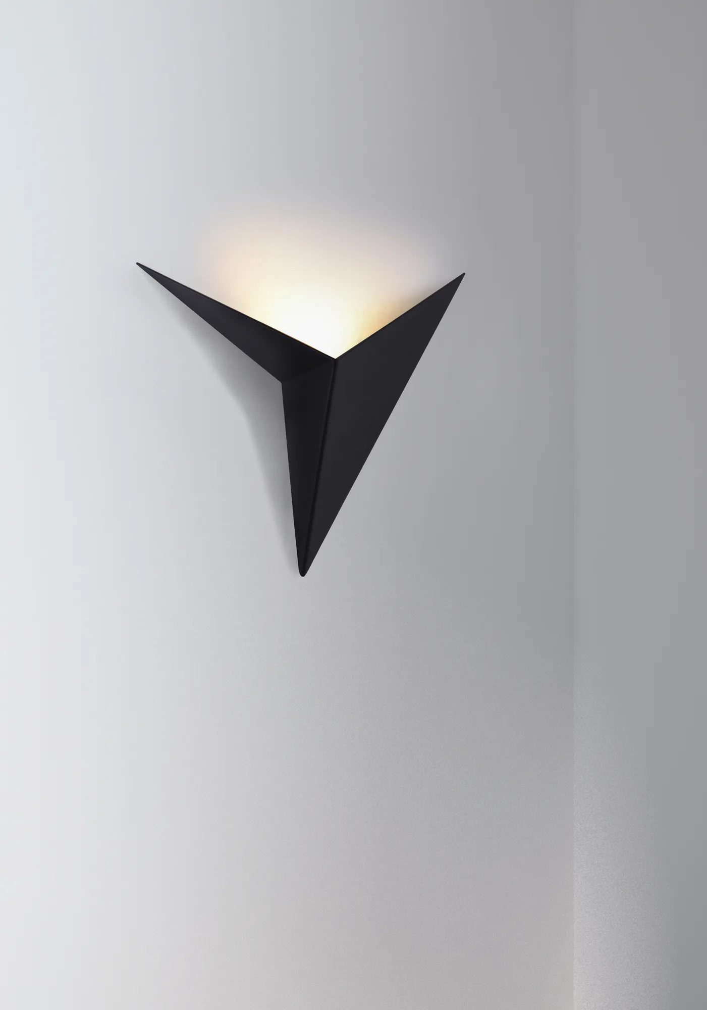 картинка Настенный светильник (бра) Technical C808WL-L3B