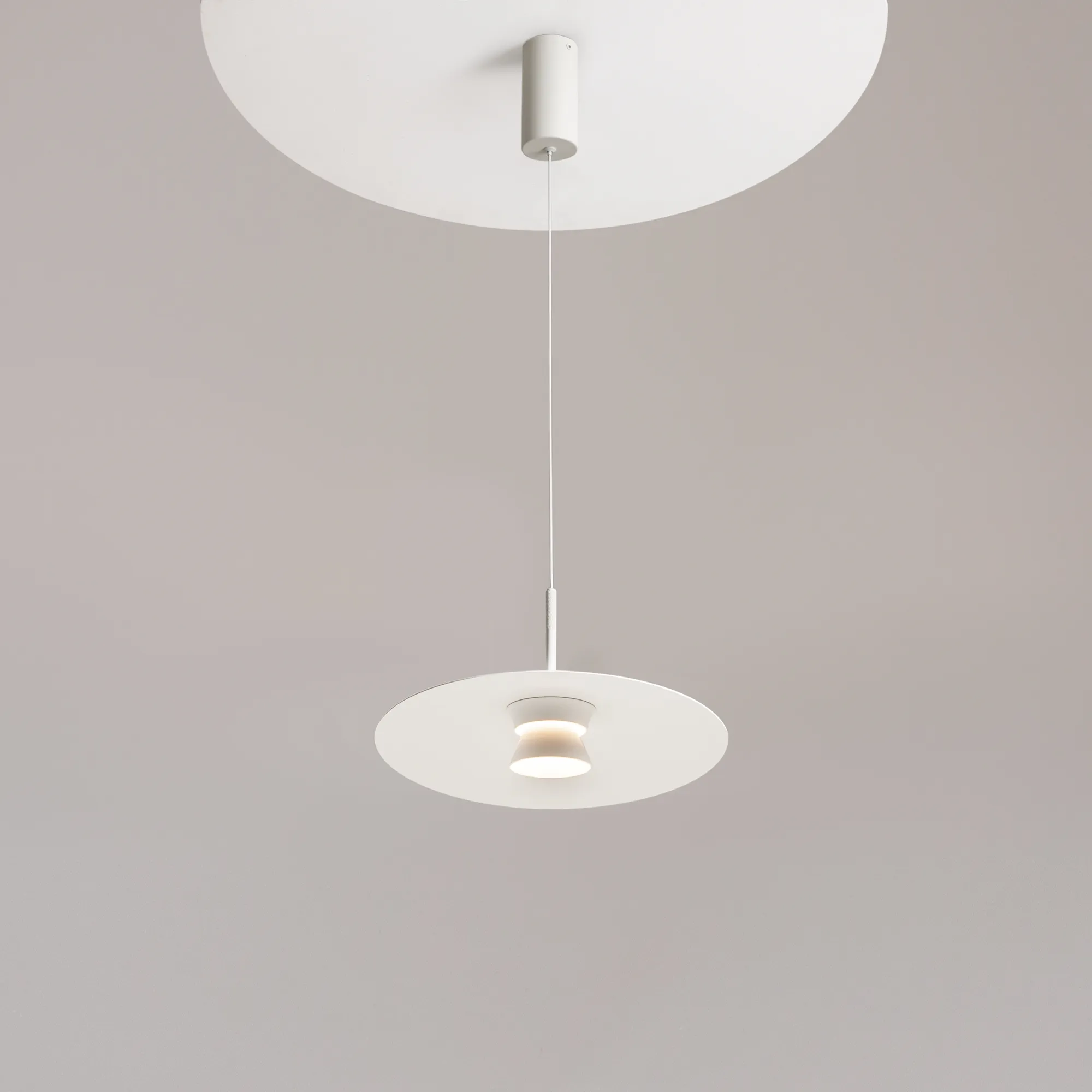 картинка Подвесной светильник Maytoni MOD352PL-L10W3K