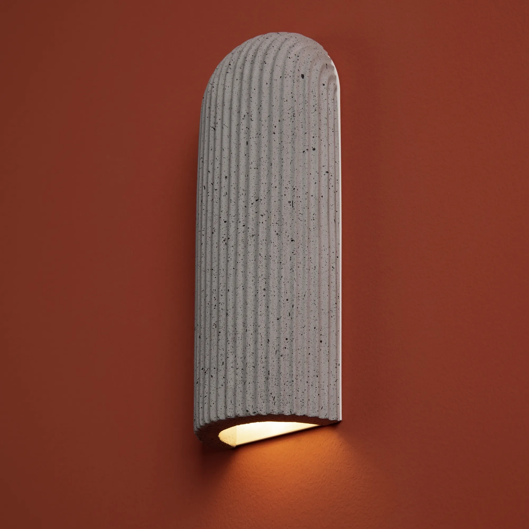 картинка Настенный светильник (бра) Freya FR5582WL-01GF1