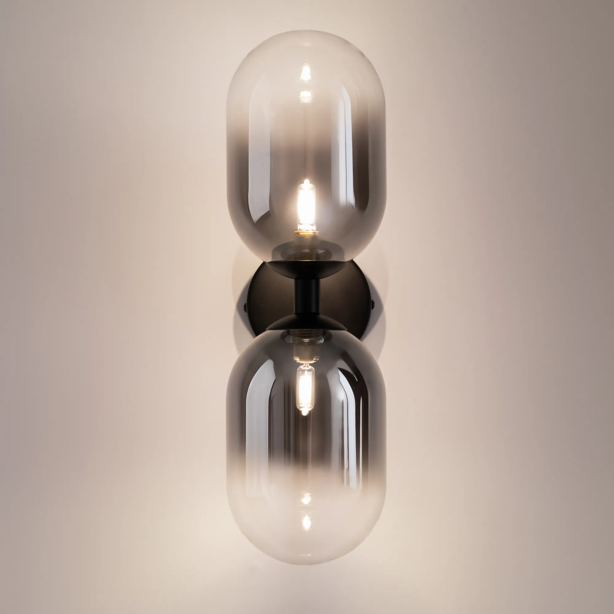 картинка Настенный светильник (бра) Freya FR1011WL-02B