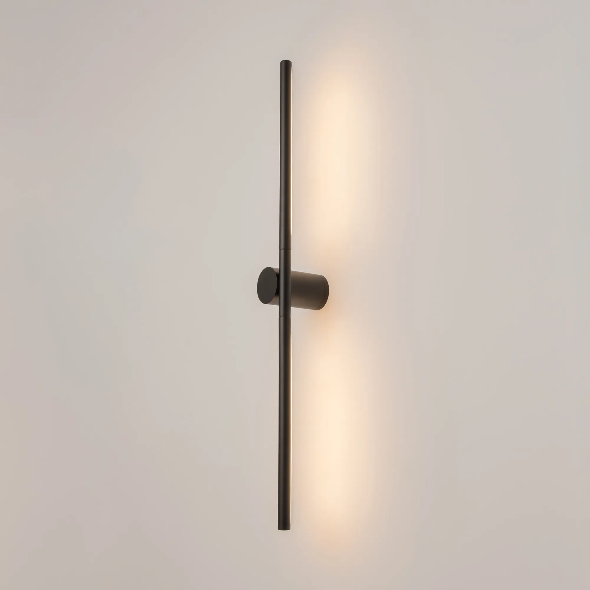 картинка Настенный светильник (бра) Maytoni MOD432WL-L9B3K