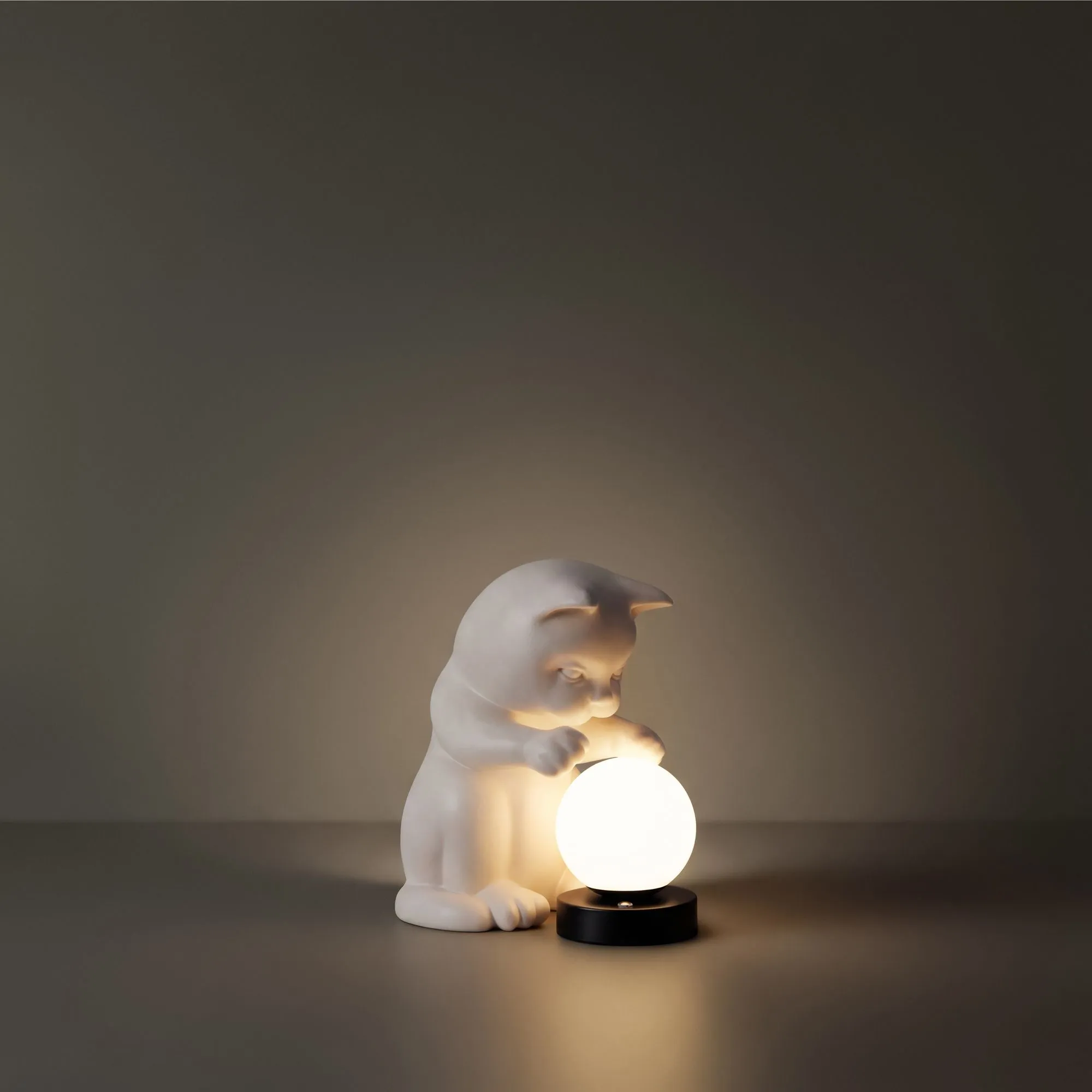картинка Настольный светильник Freya FR5607TL-01W