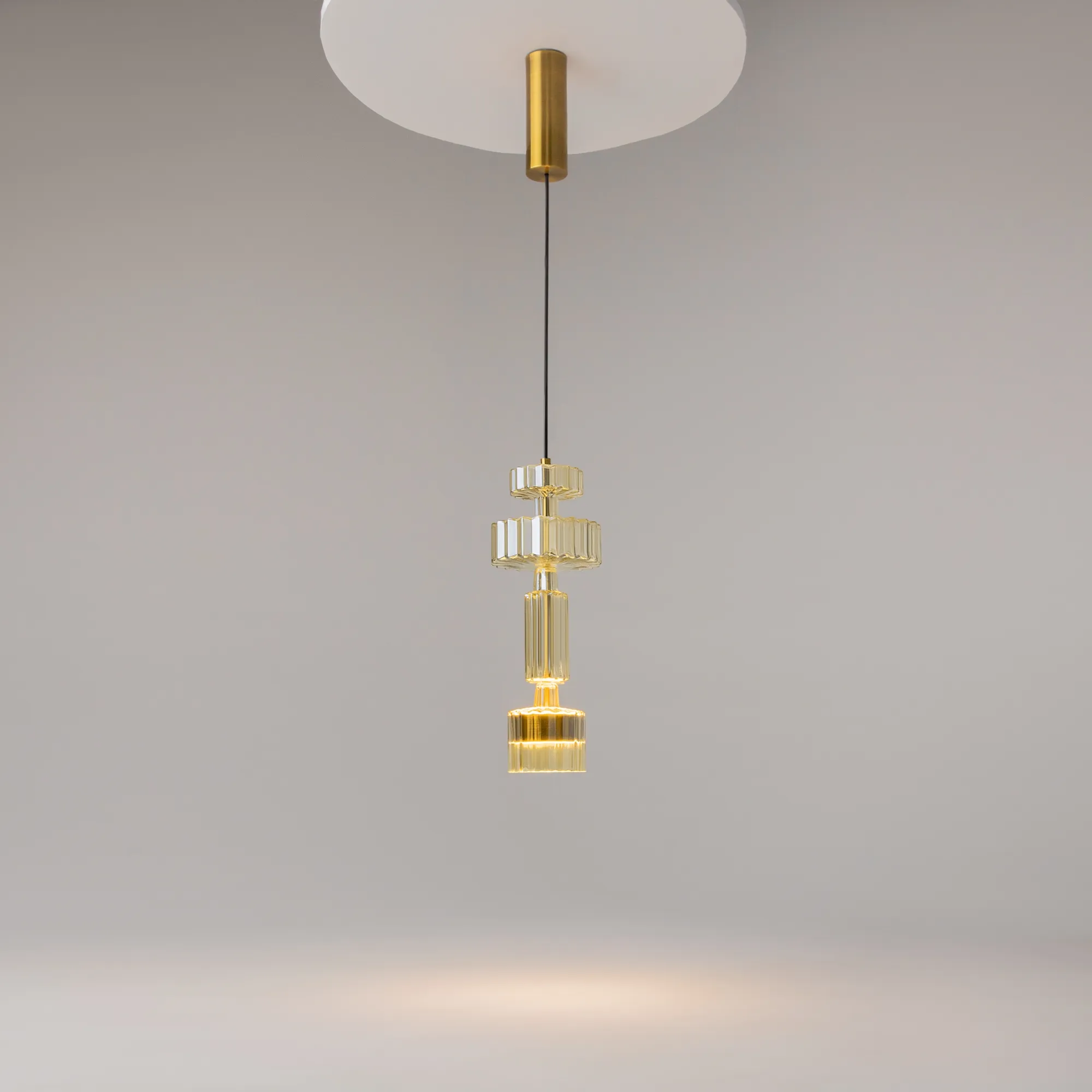 картинка Подвесной светильник Maytoni MOD253PL-L18BS3K1