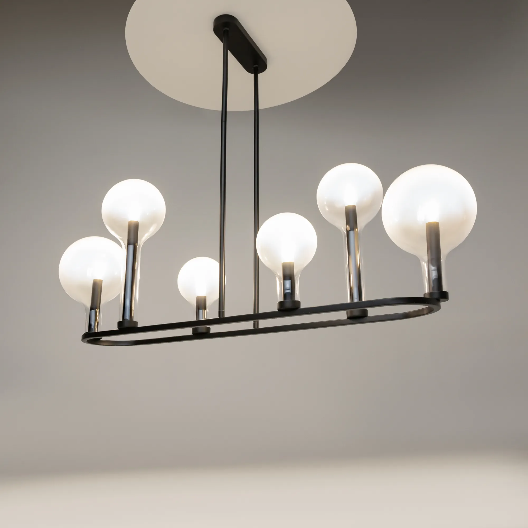 картинка Подвесной светильник Maytoni MOD333PL-06B1