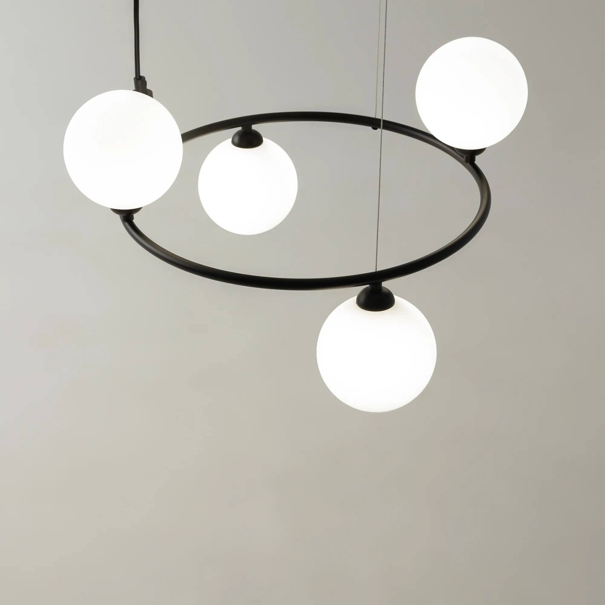 картинка Подвесной светильник Maytoni MOD013PL-04B