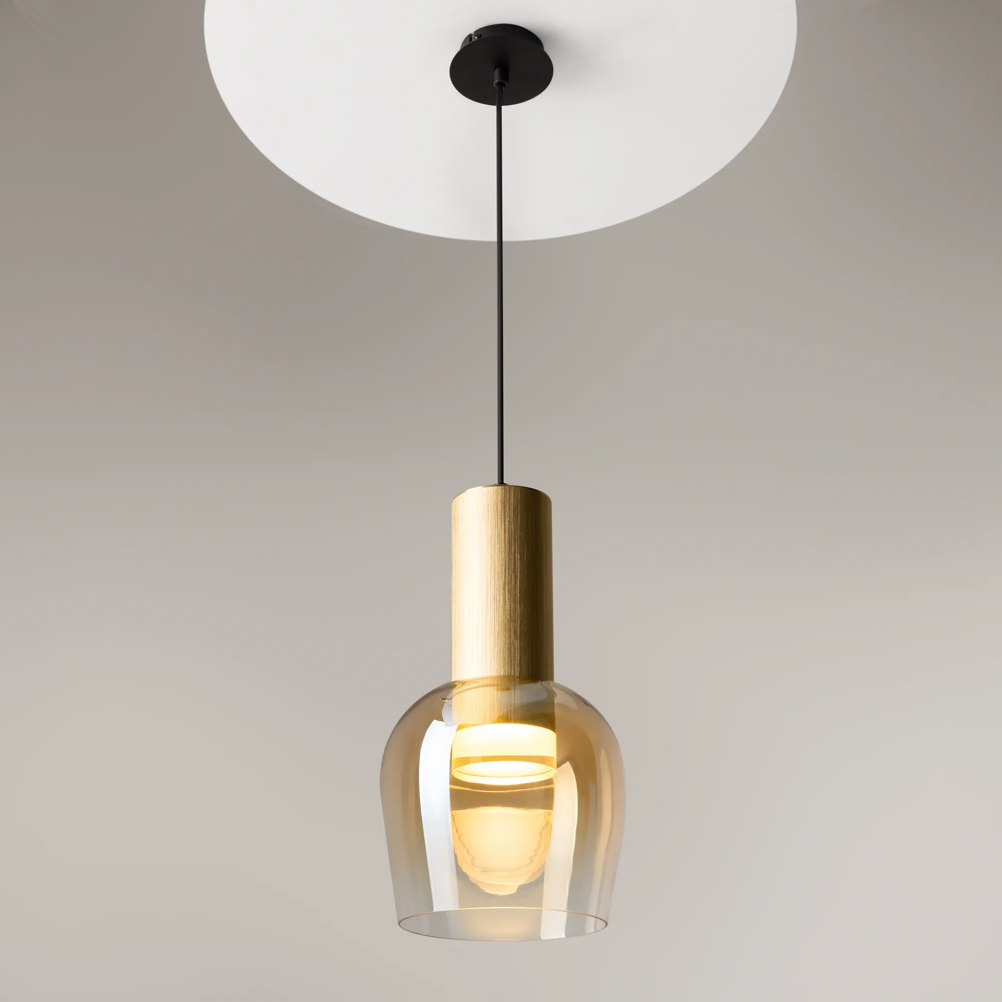 картинка Подвесной светильник Maytoni MOD414PL-L7G3K