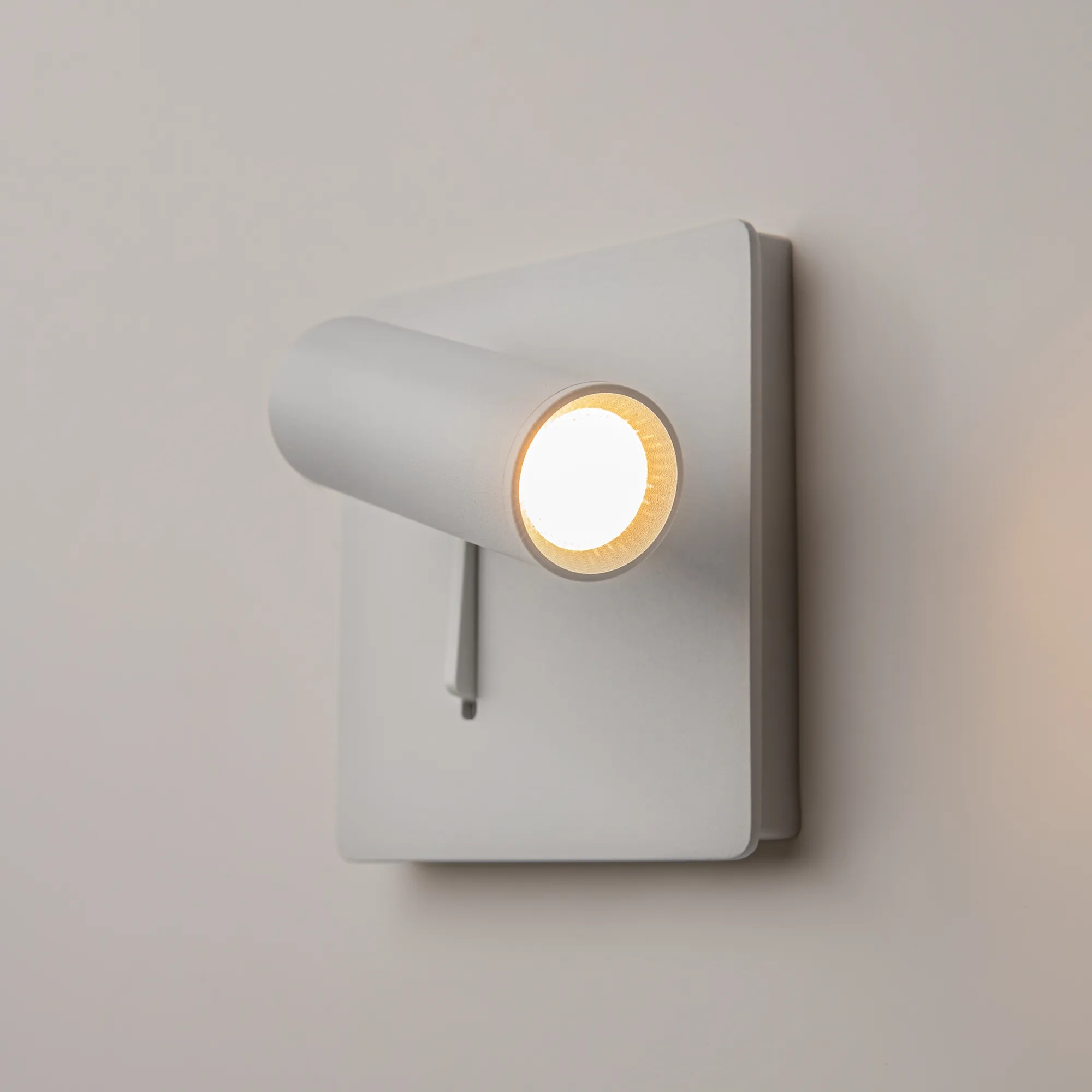 картинка Настенный светильник (бра) Technical C040WL-L3W3K