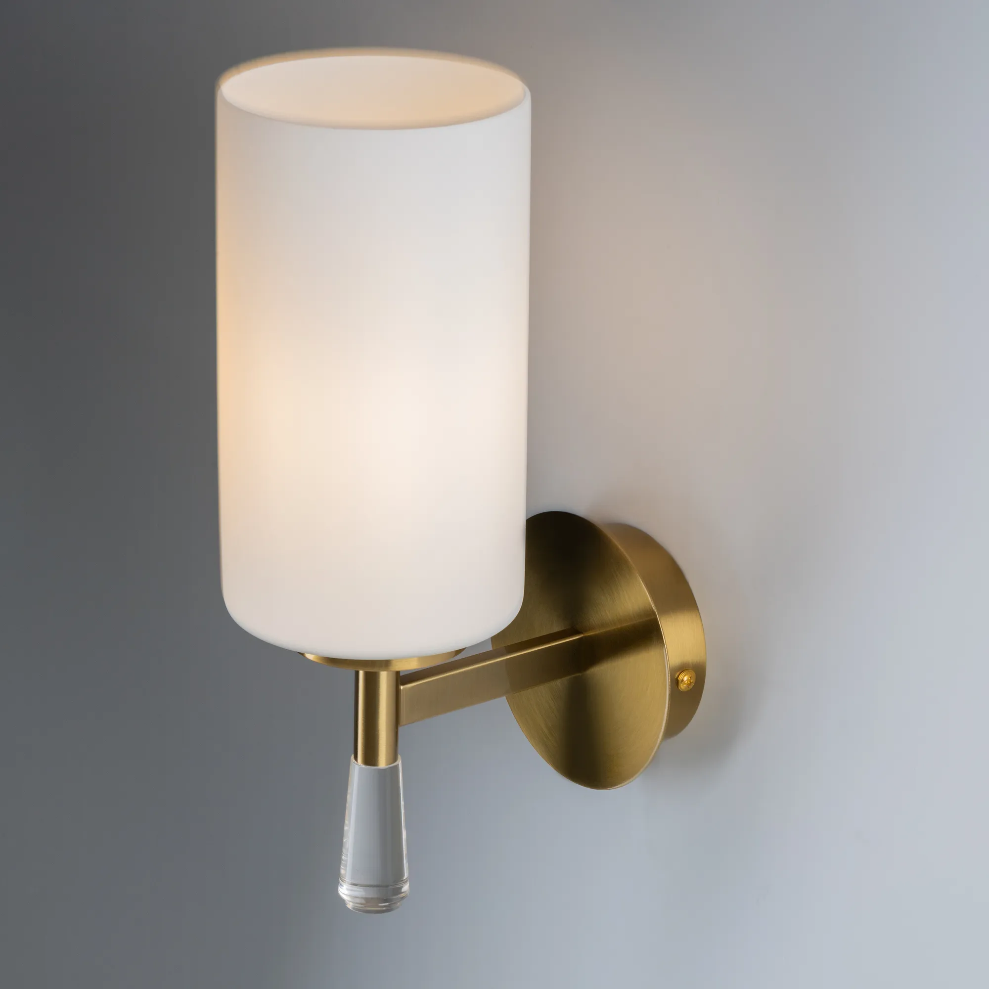 картинка Настенный светильник (бра) Freya FR2031WL-01BS