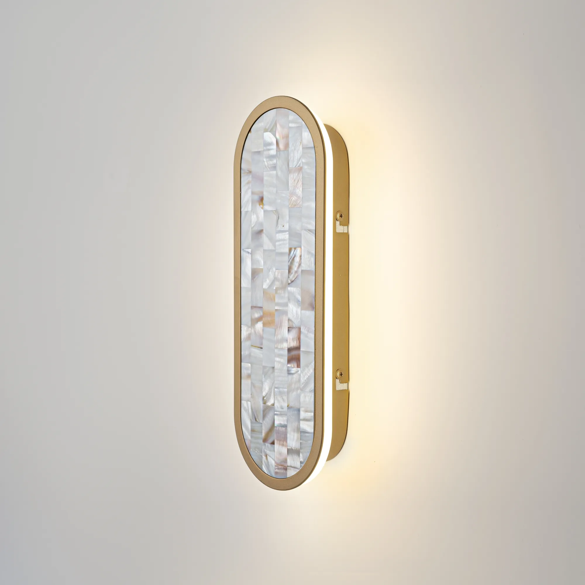 картинка Настенный светильник (бра) Maytoni MOD429WL-L15BSK