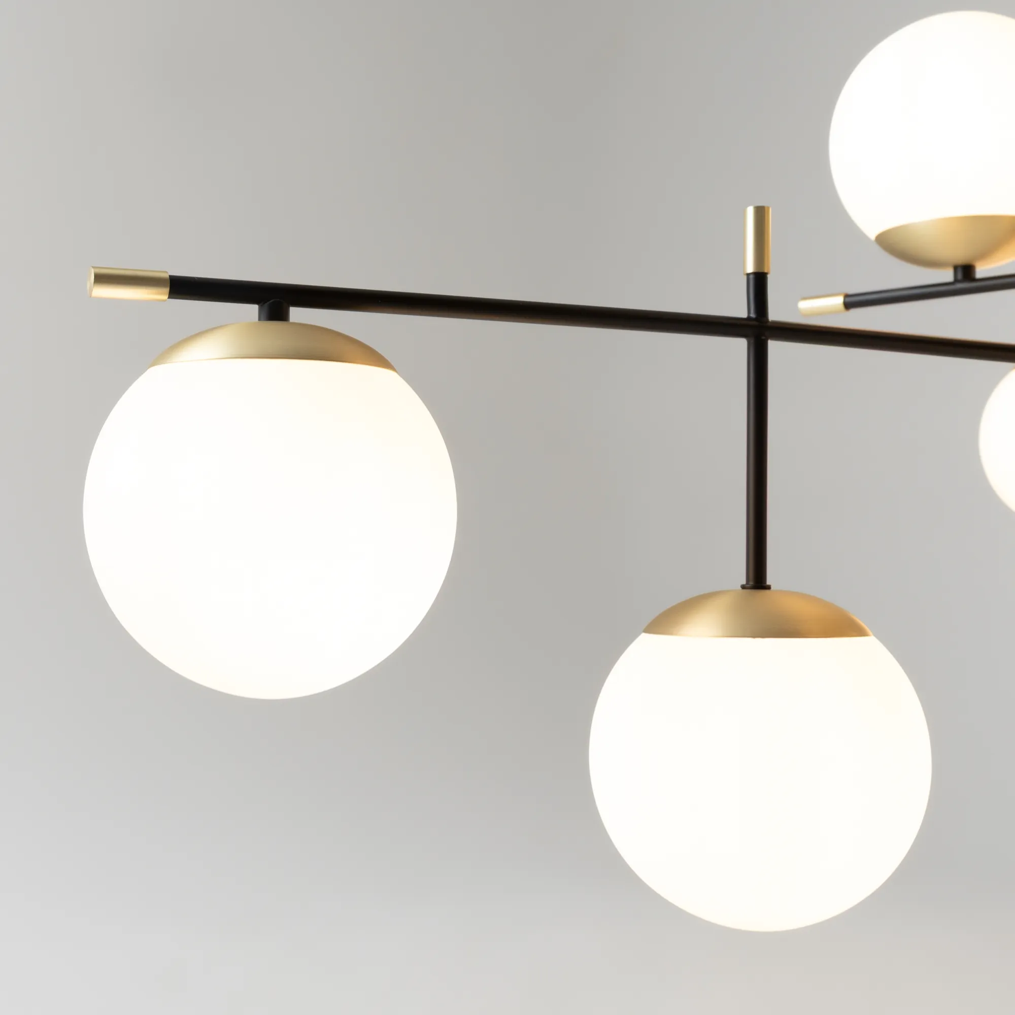 картинка Подвесной светильник Maytoni MOD048PL-09G