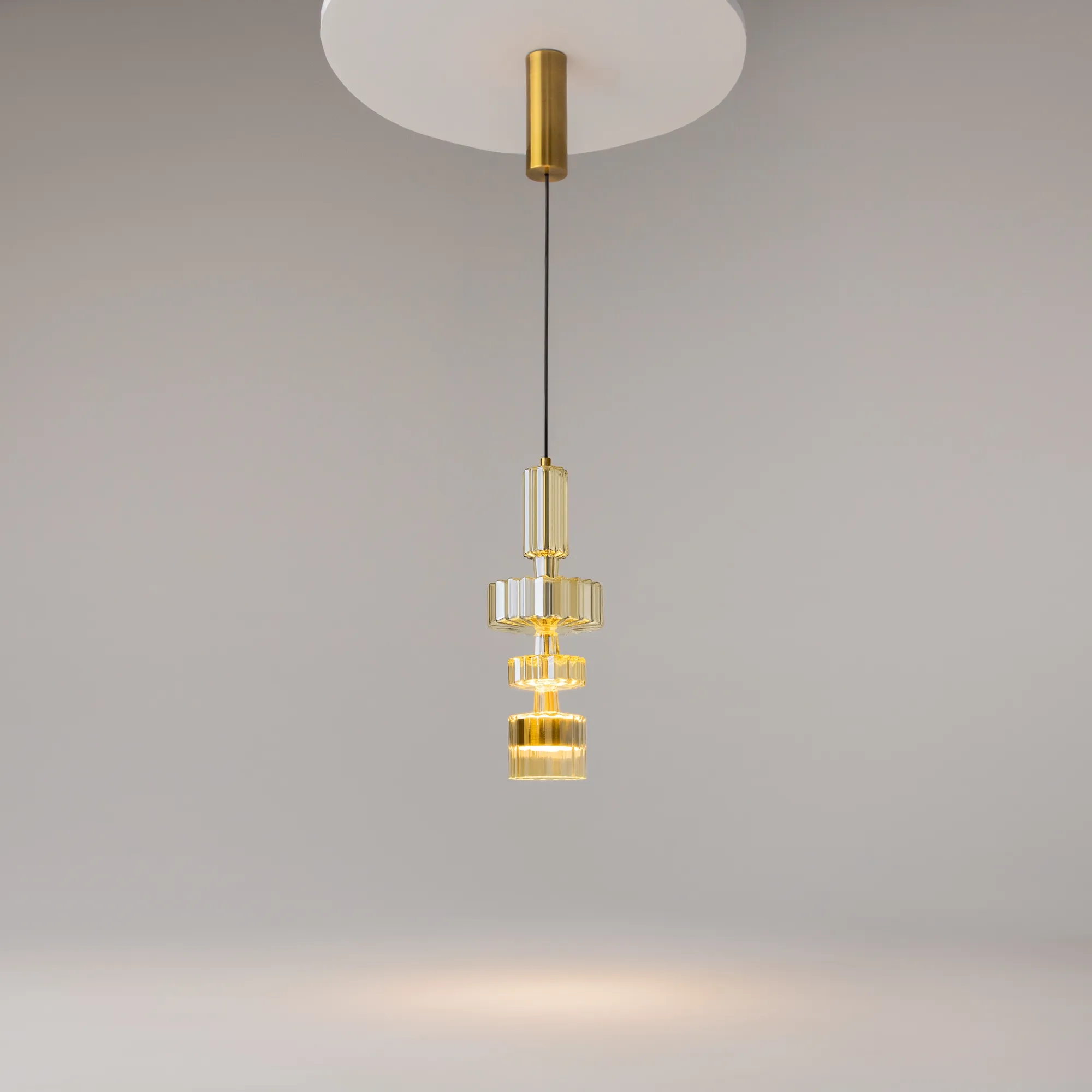 картинка Подвесной светильник Maytoni MOD253PL-L18BS3K3