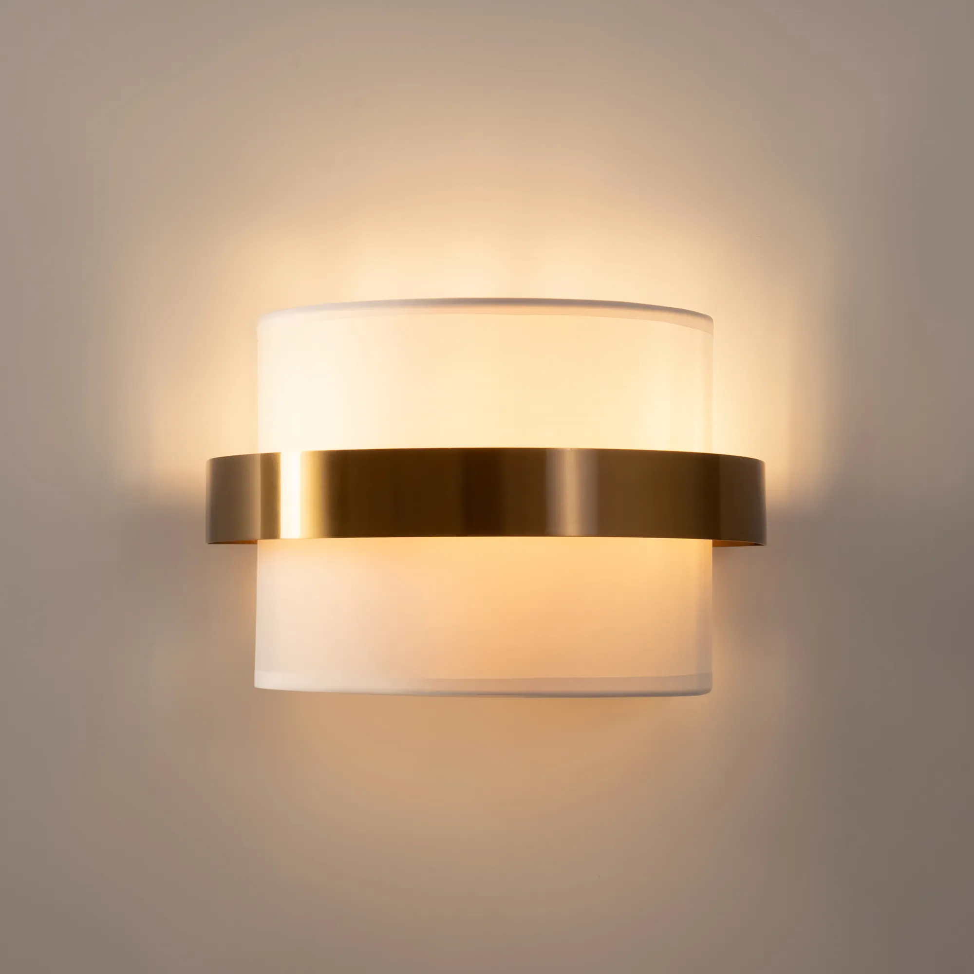 картинка Настенный светильник (бра) Freya FR5367WL-02BS