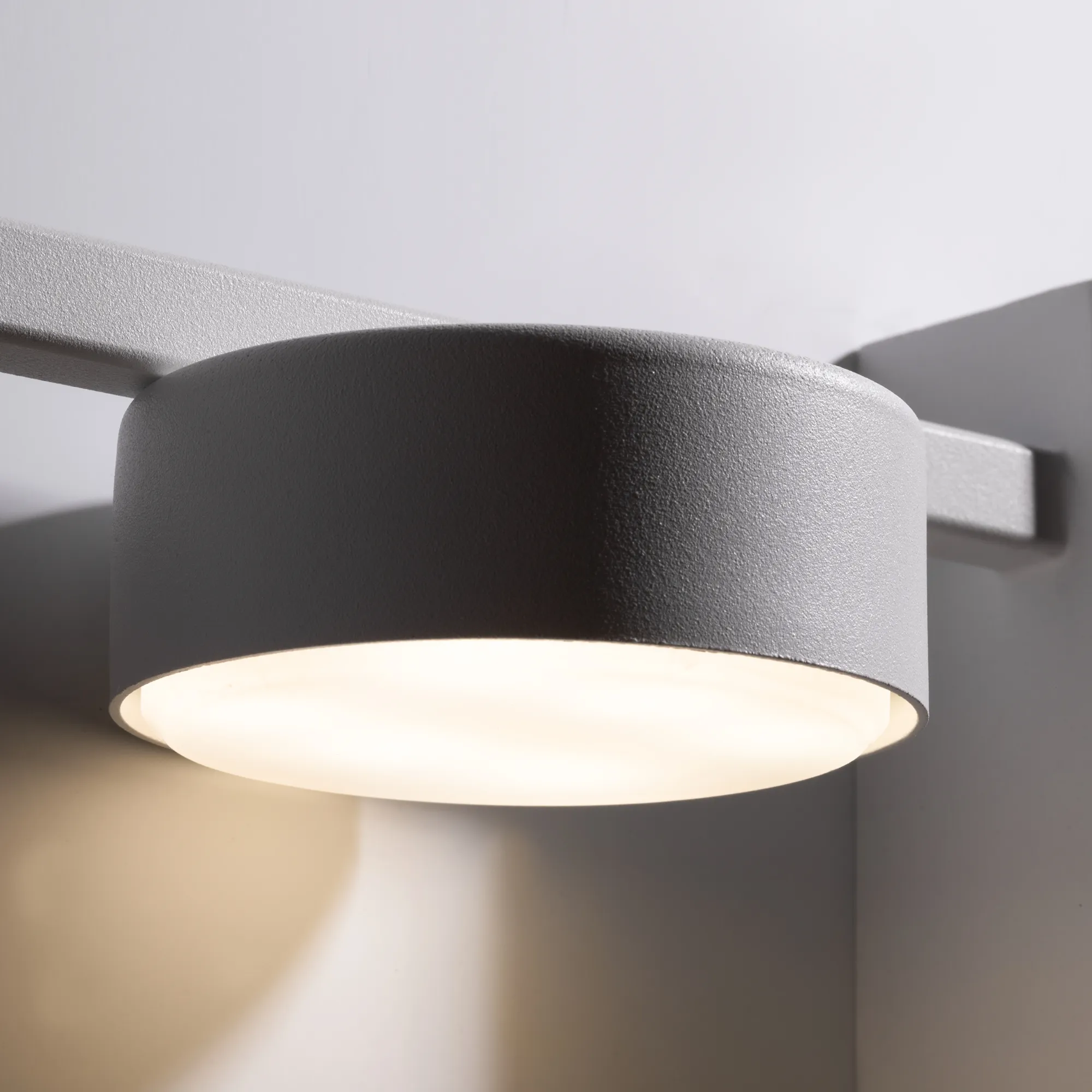 картинка Настенный светильник (бра) Freya FR5363WL-01W