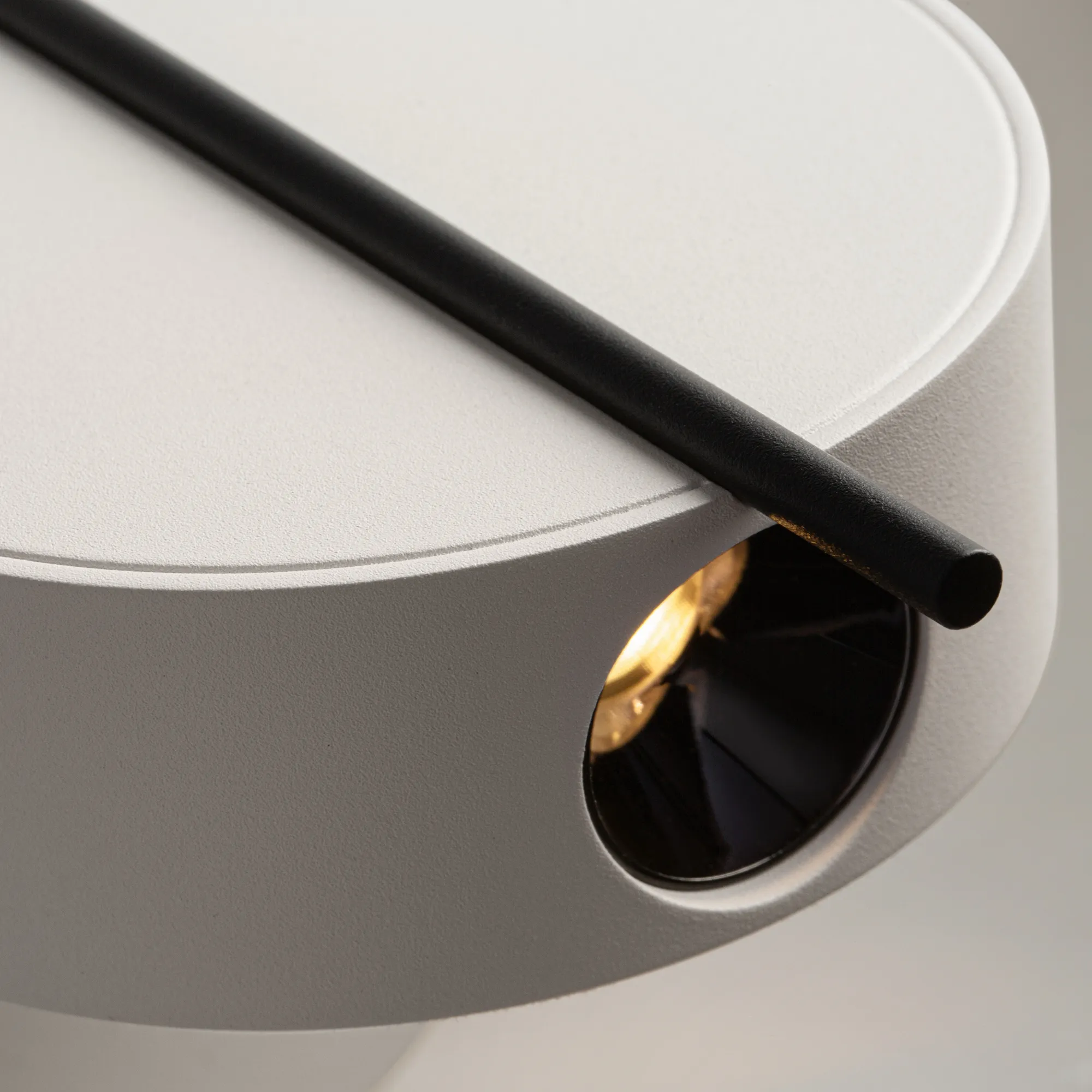 картинка Настенный светильник (бра) Maytoni MOD180WL-L4W3K