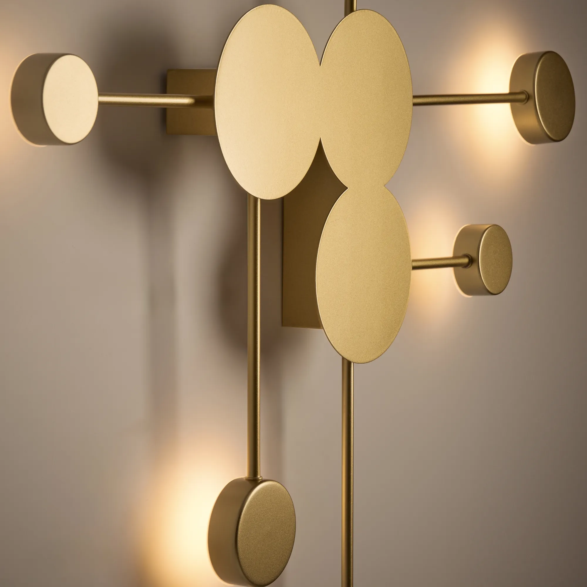 картинка Настенный светильник (бра) Freya FR5440WL-L18G