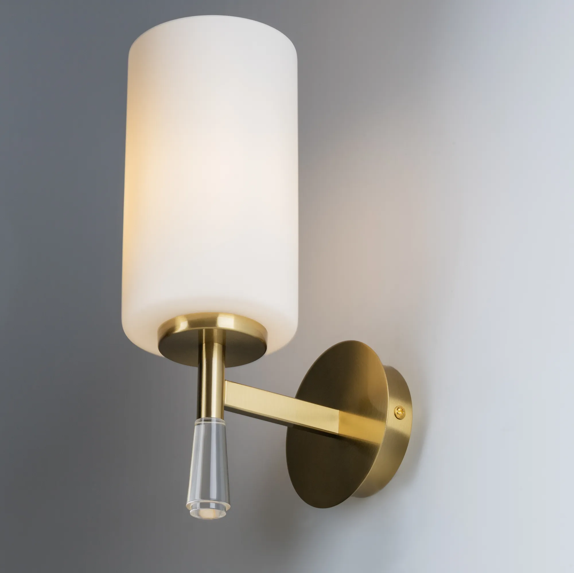 картинка Настенный светильник (бра) Freya FR2031WL-01BS