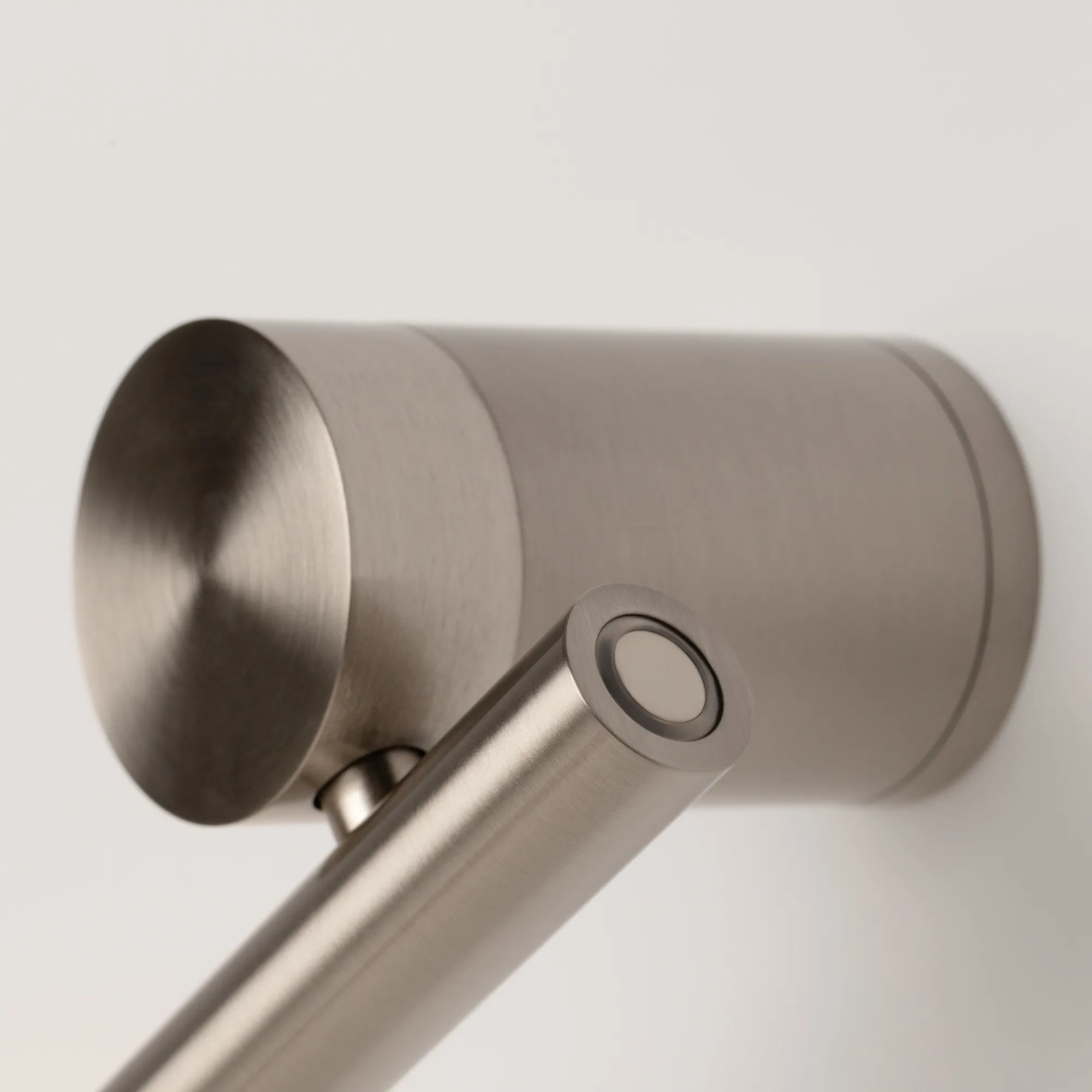 картинка Настенный светильник (бра) Maytoni MOD433WL-L3N3K1