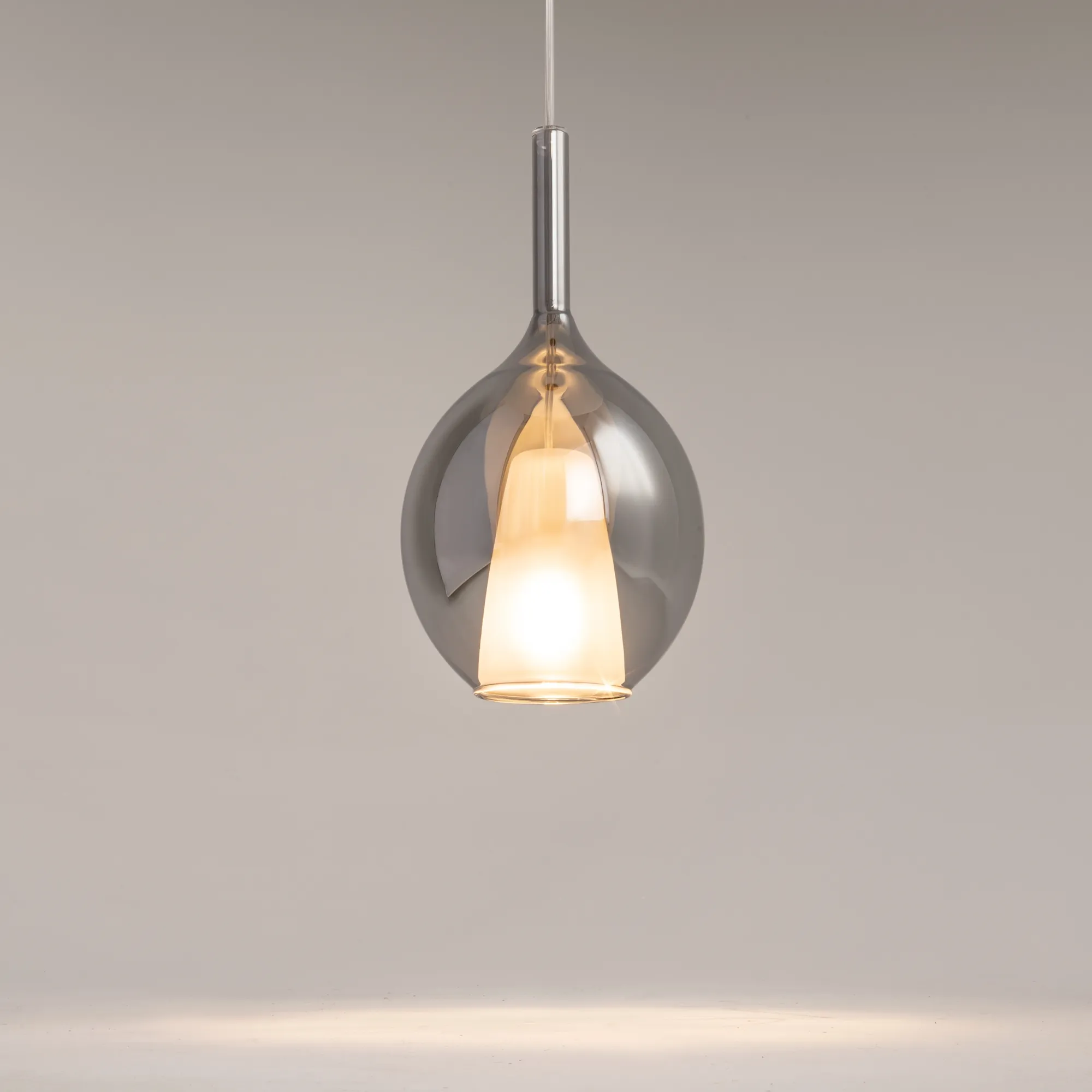 картинка Подвесной светильник Maytoni MOD271PL-01B1