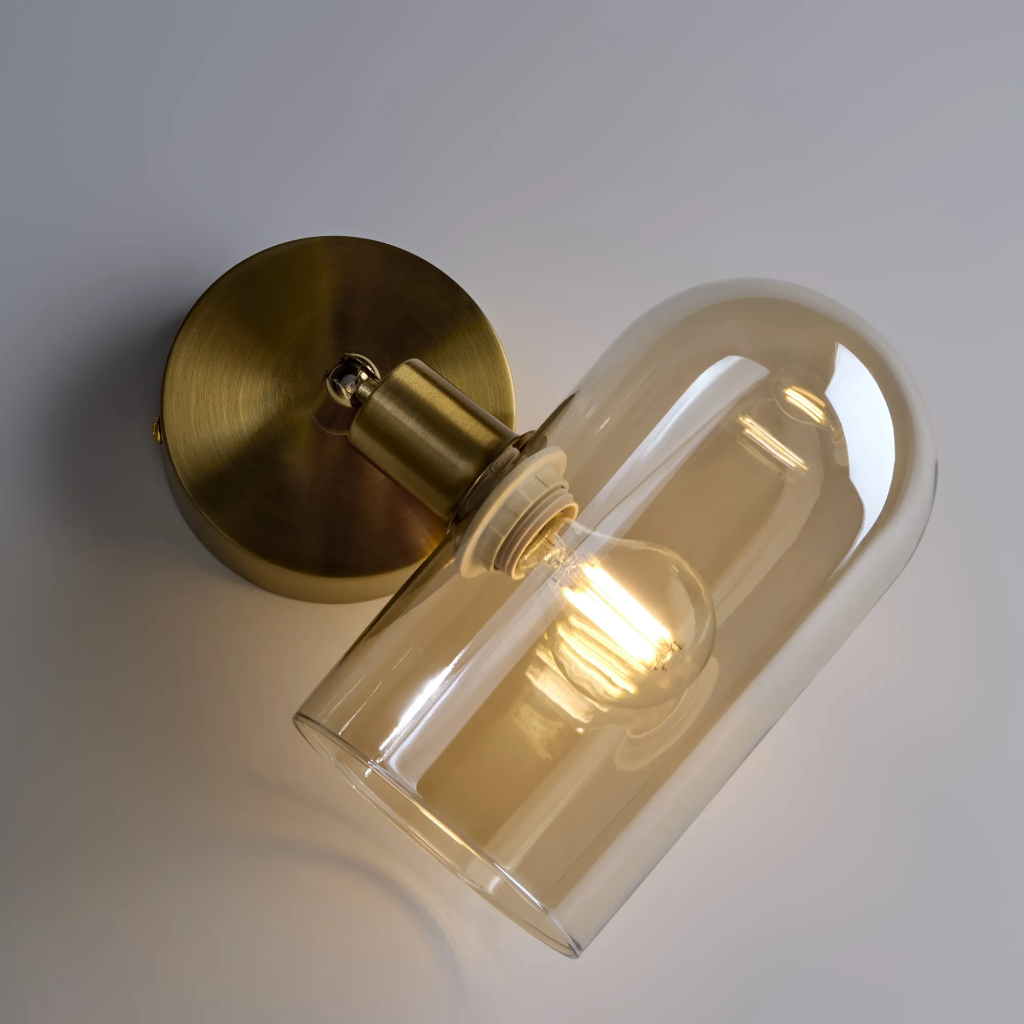 картинка Настенный светильник (бра) Freya FR5427WL-01BS