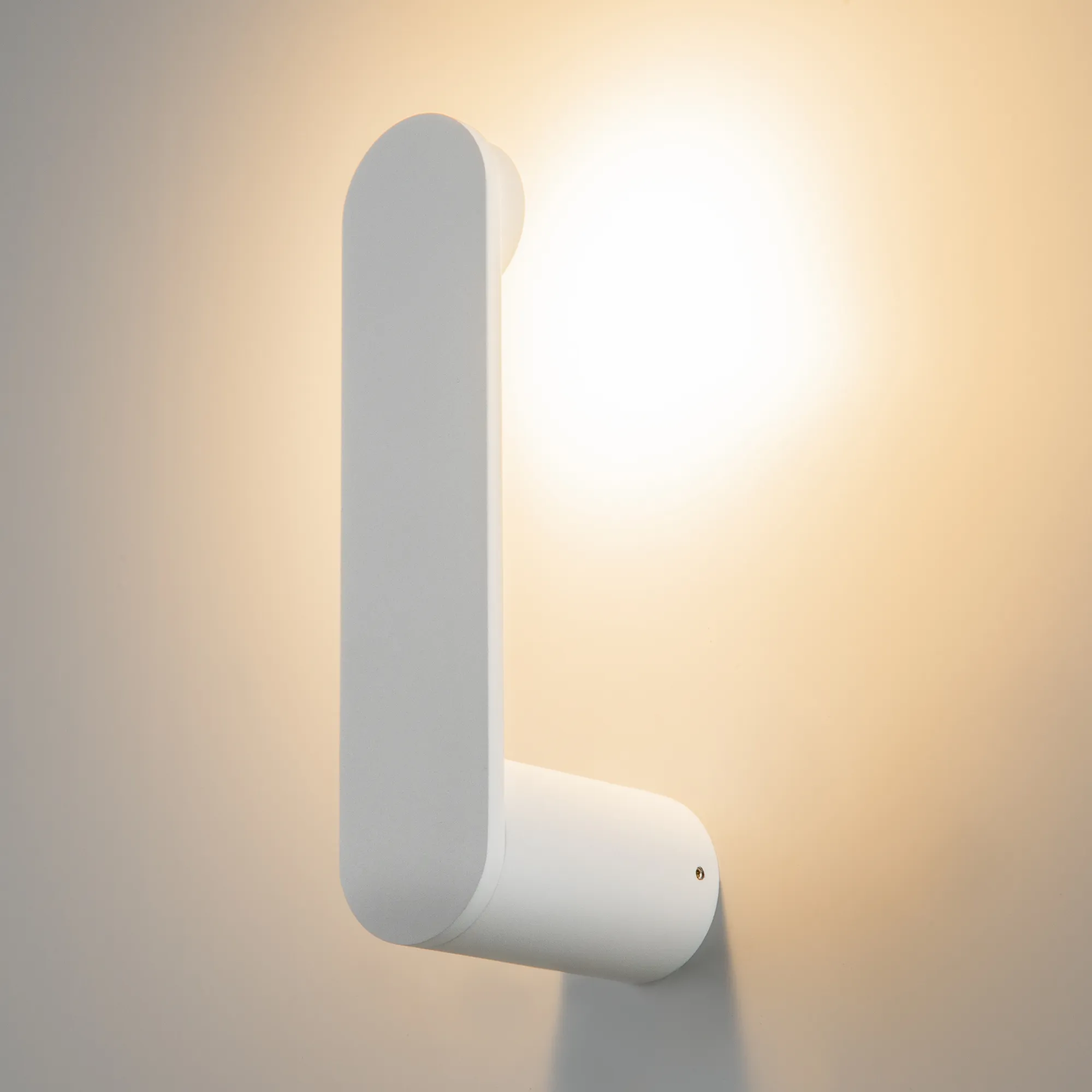 картинка Настенный светильник (бра) Maytoni MOD356WL-L4W3K