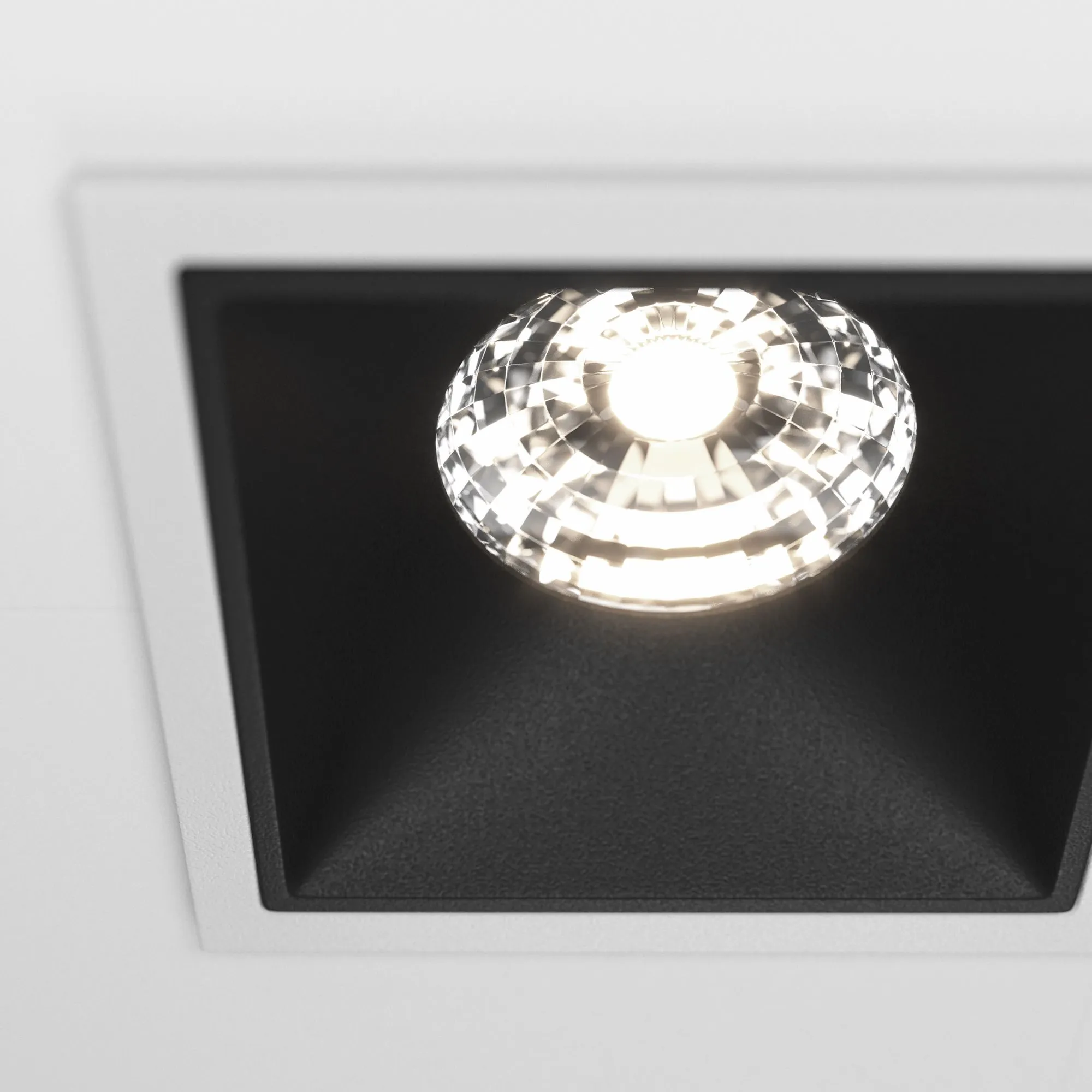 картинка Встраиваемый светильник Technical DL043-02-15W4K-D-SQ-WB