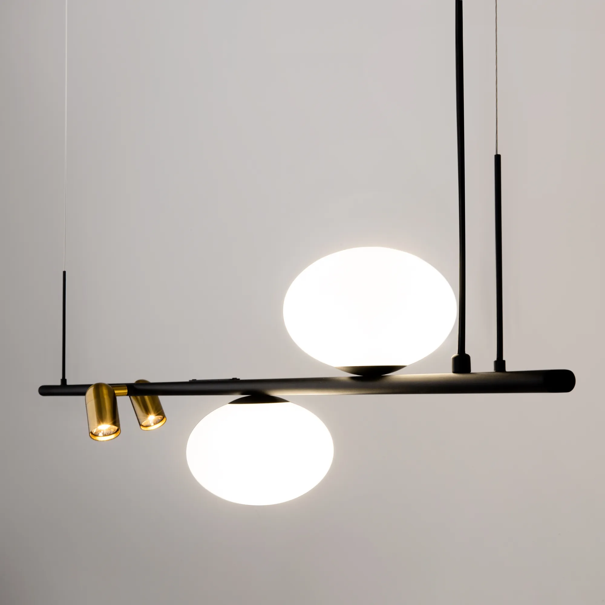 картинка Подвесной светильник Maytoni MOD350PL-02BBS