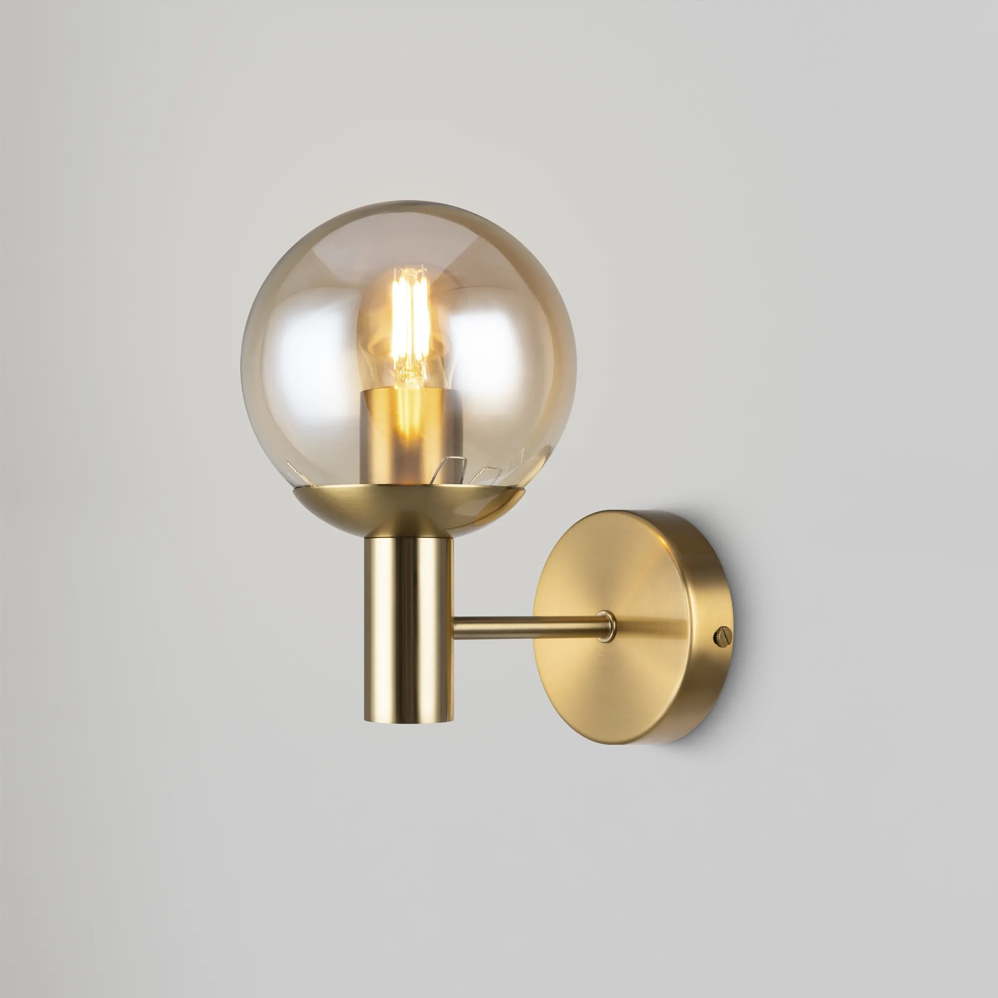 картинка Настенный светильник (бра) Freya FR5175WL-01BS