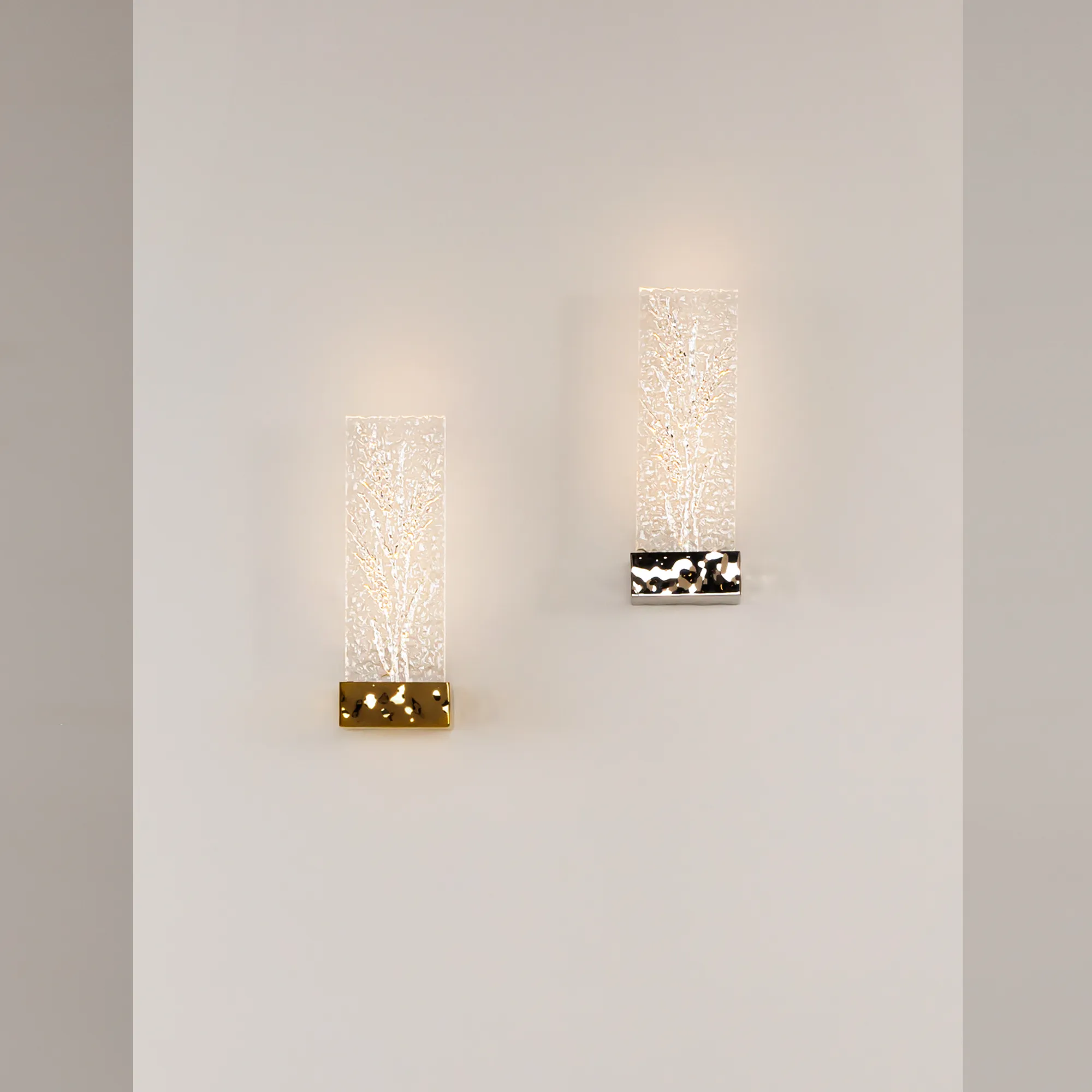 картинка Настенный светильник (бра) Maytoni MOD318WL-L3CH3K