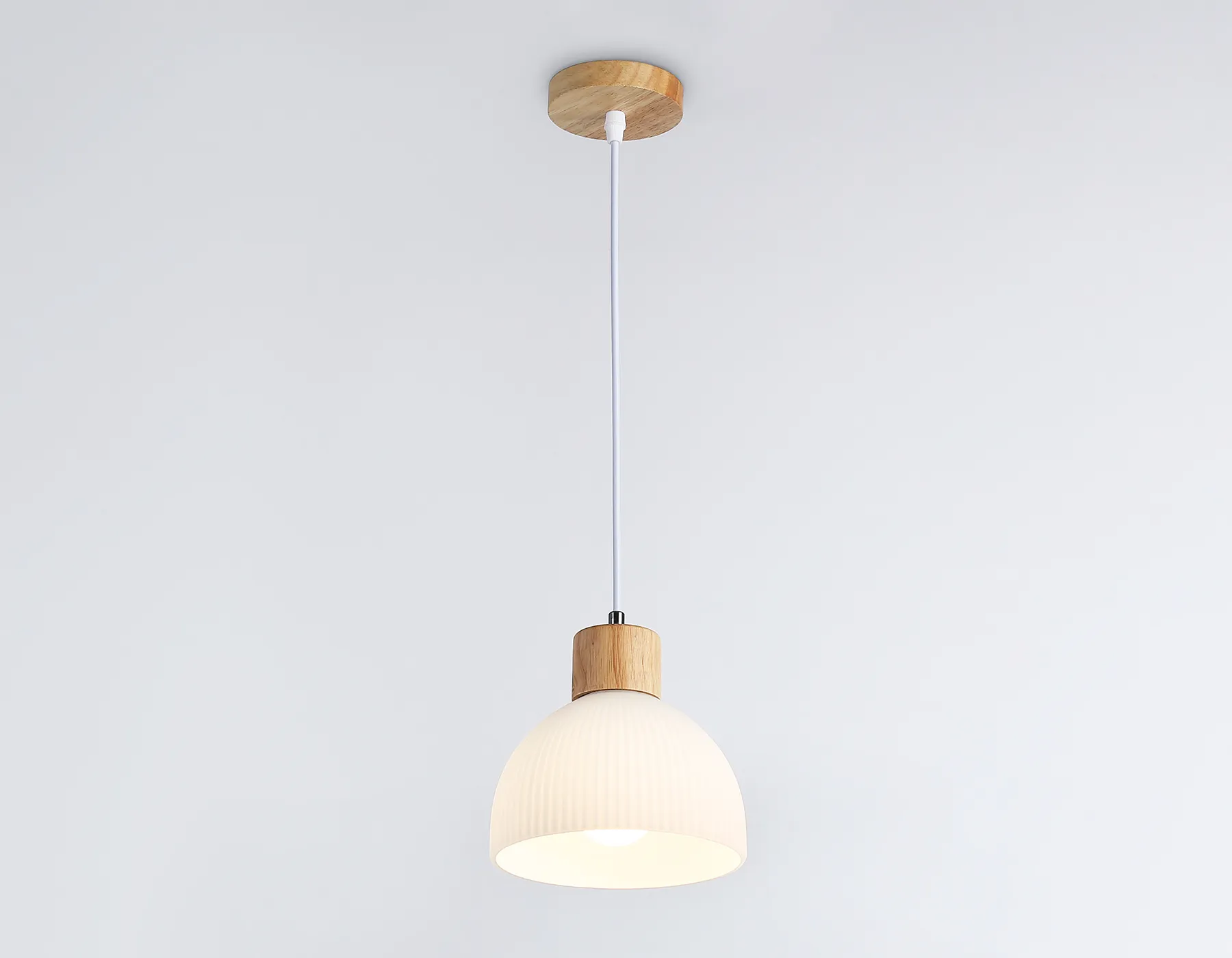 картинка Подвесной светильник со сменной лампой