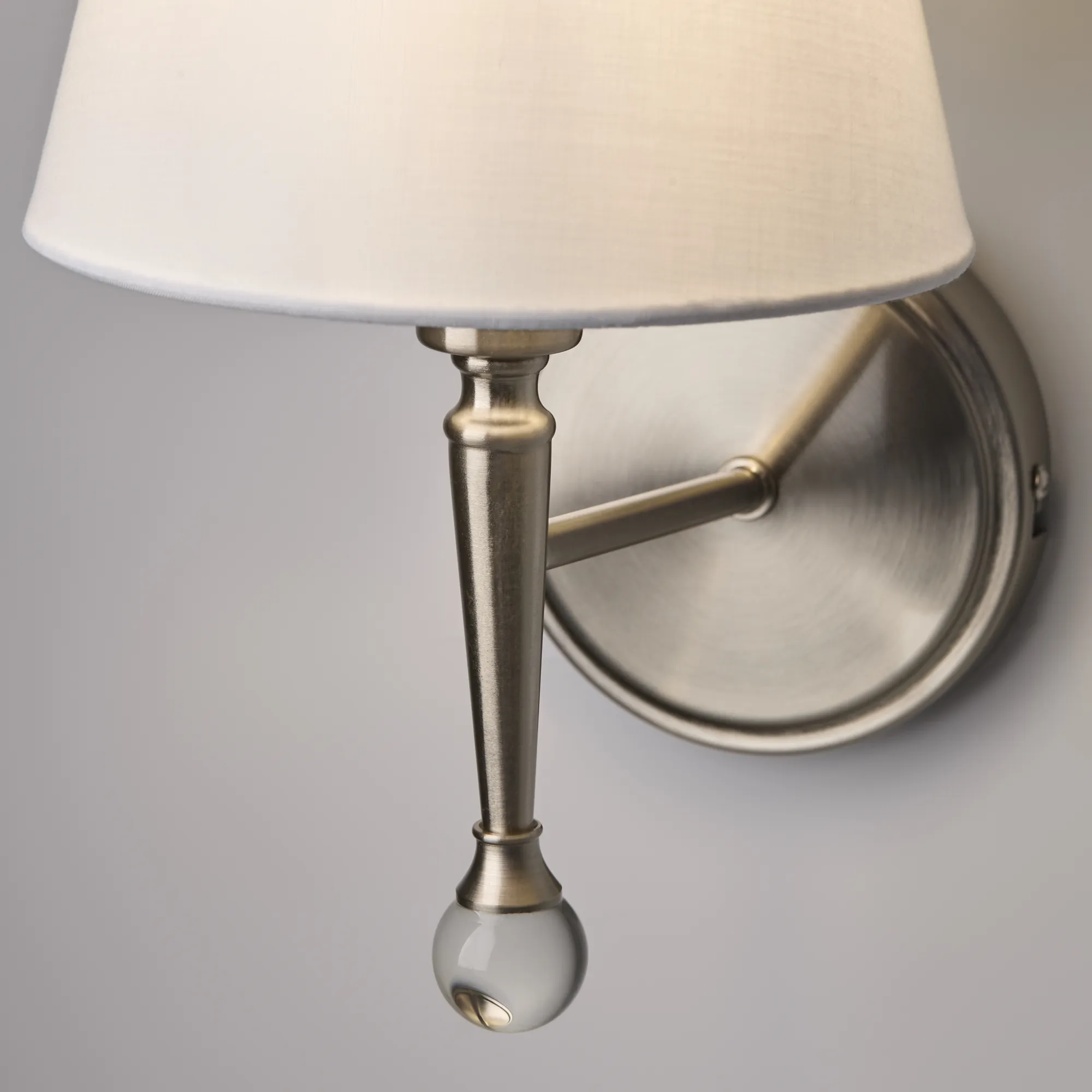 картинка Настенный светильник (бра) Freya FR2190WL-01N