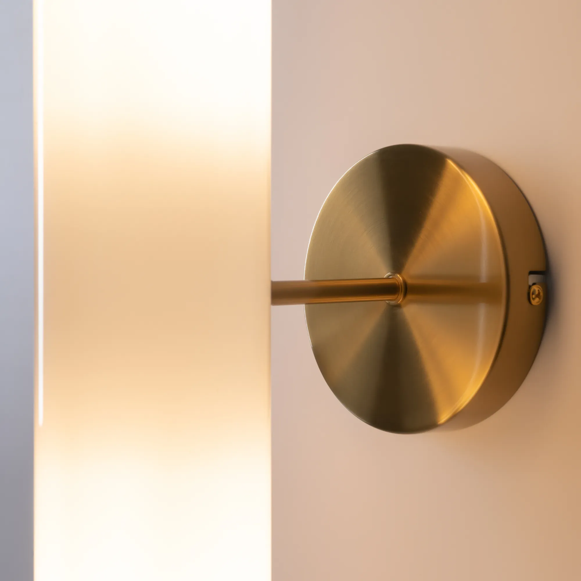 картинка Настенный светильник (бра) Freya FR5368WL-02BS