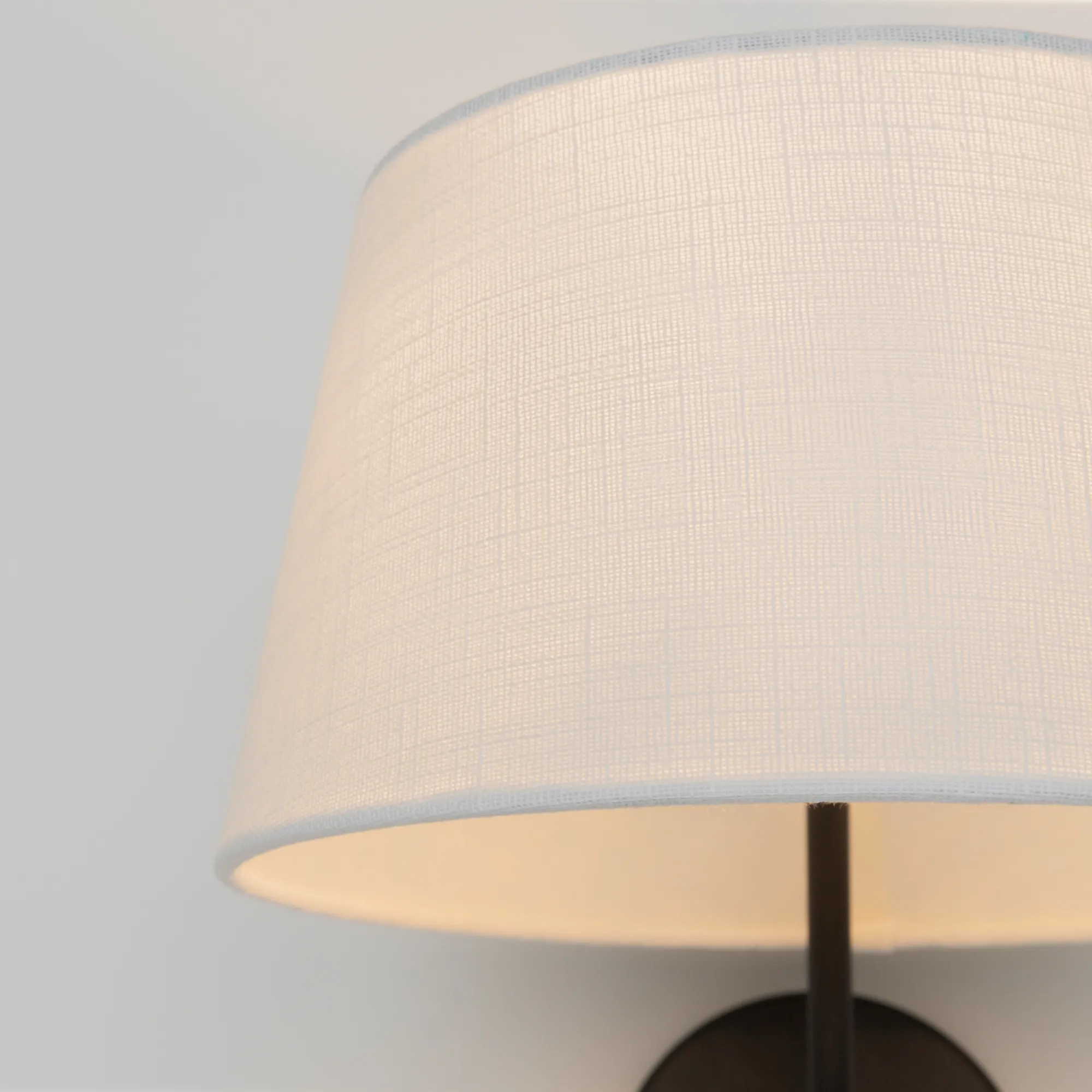 картинка Настенный светильник (бра) Maytoni MOD360WL-01B