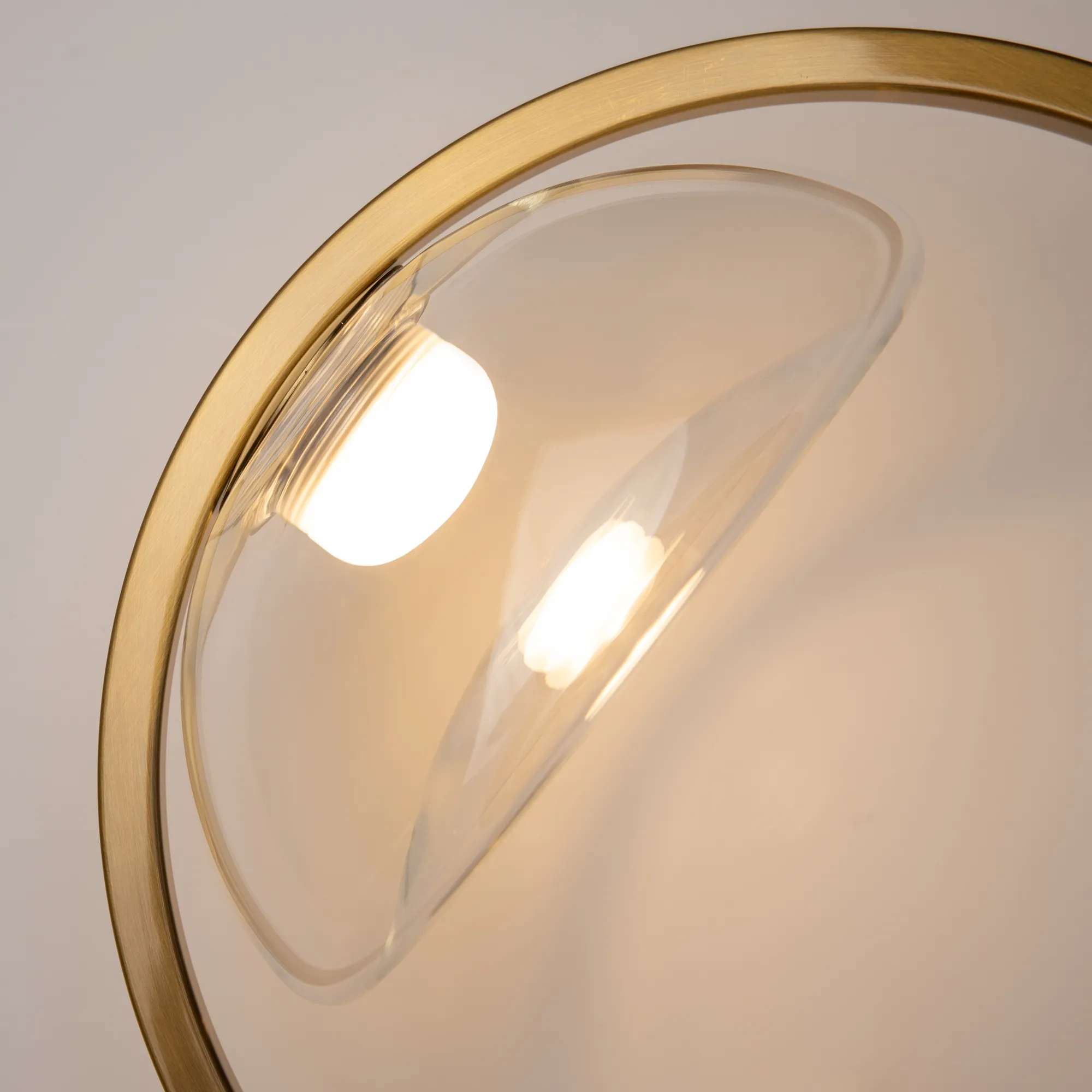 картинка Настенный светильник (бра) Maytoni MOD327WL-L5BS3K1