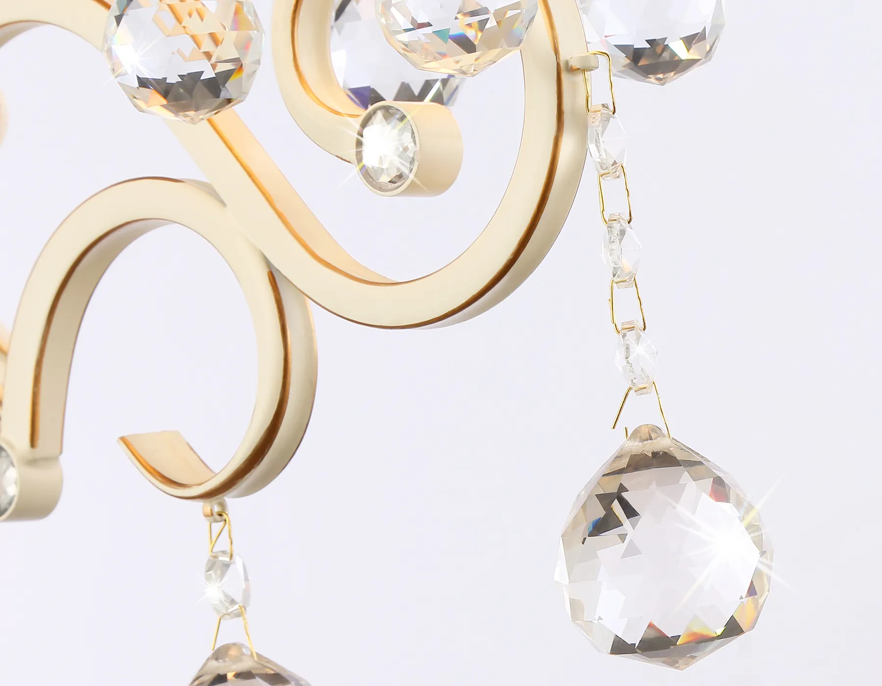 картинка Настенный светильник с абажуром и хрусталем TR4562