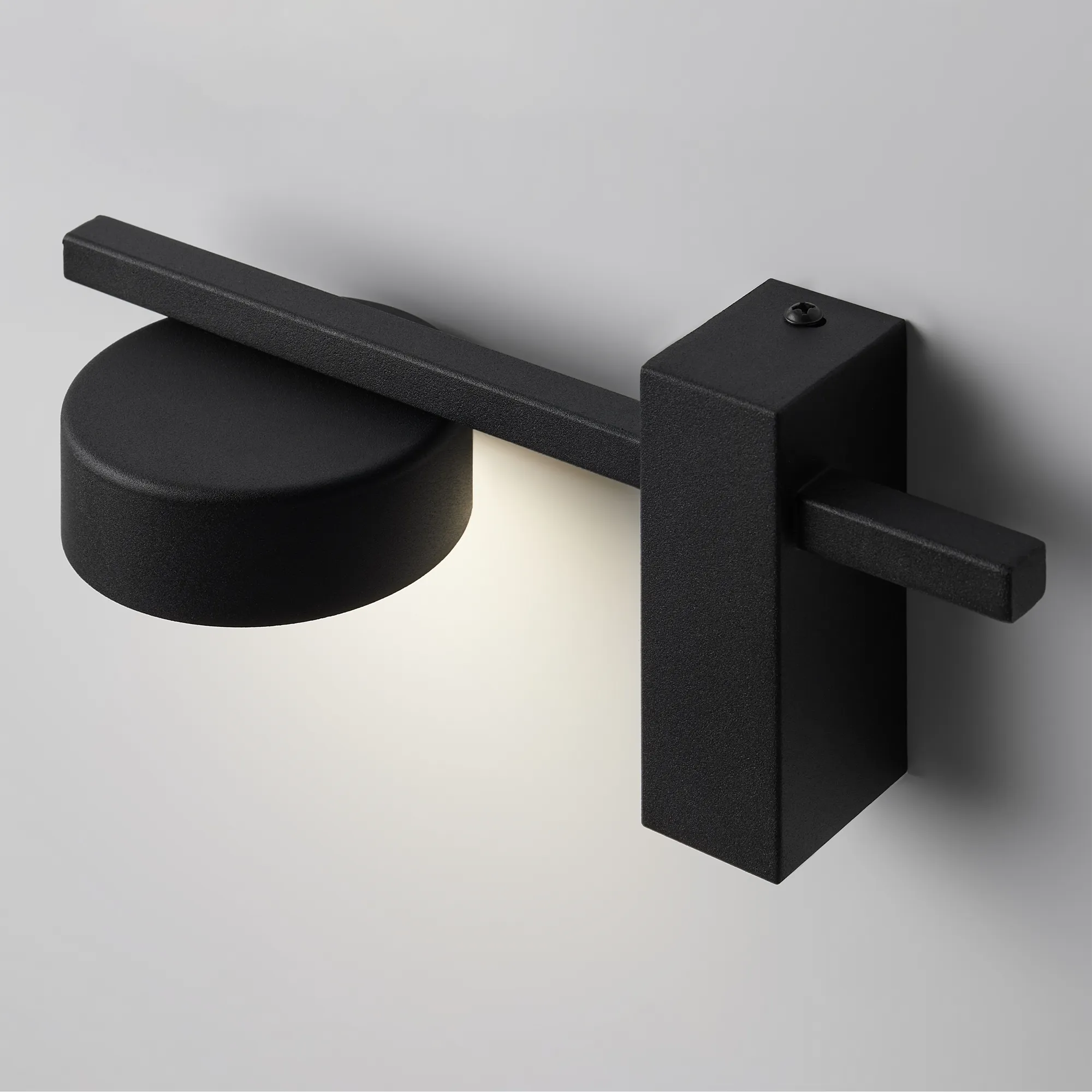 картинка Настенный светильник (бра) Freya FR5363WL-01B