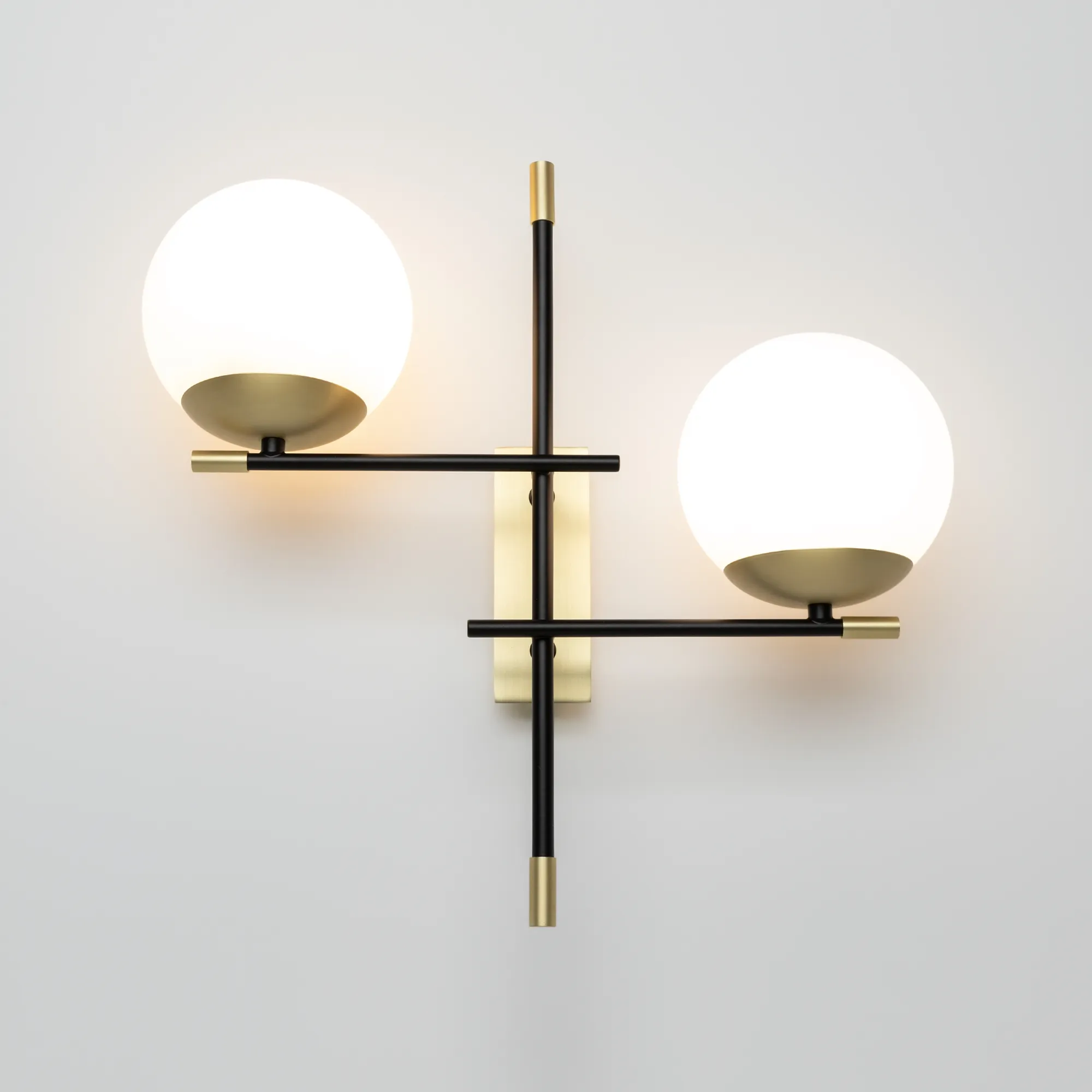 картинка Настенный светильник (бра) Maytoni MOD048WL-02G