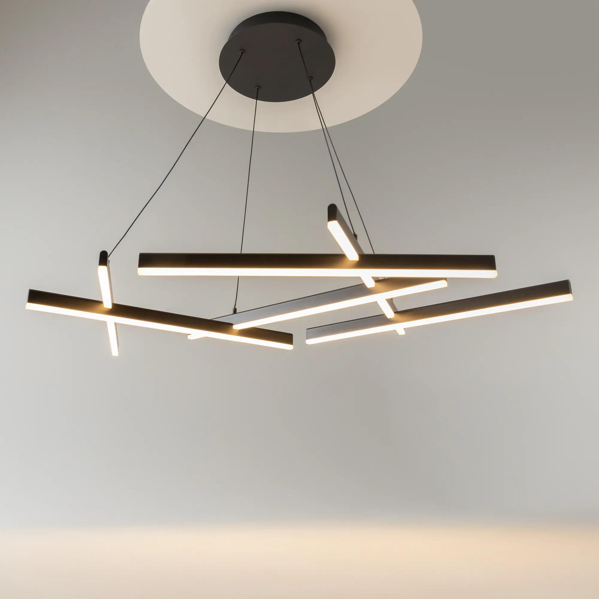 картинка Подвесной светильник Maytoni MOD016PL-L80BK