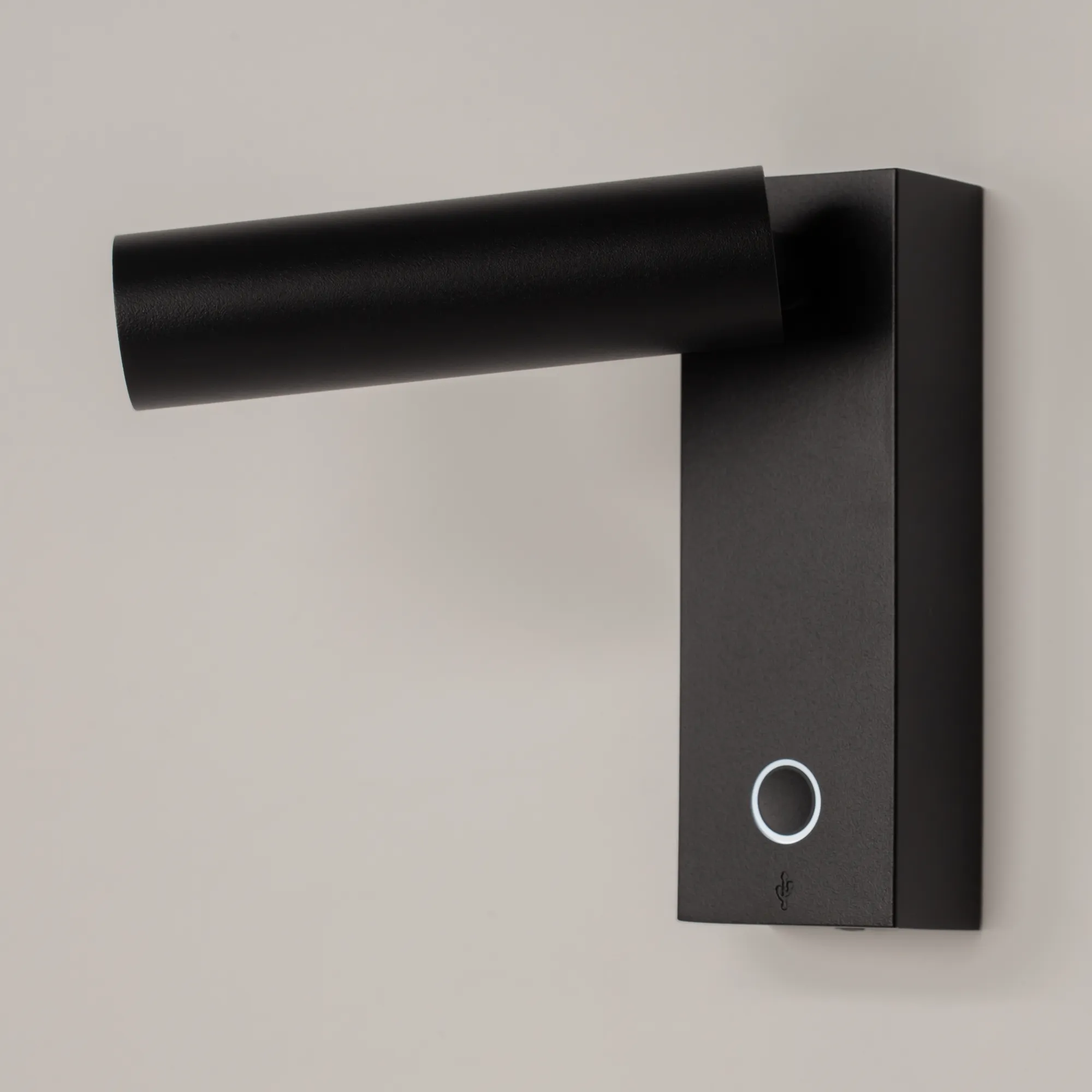 картинка Настенный светильник (бра) Technical C077WL-L3B3K