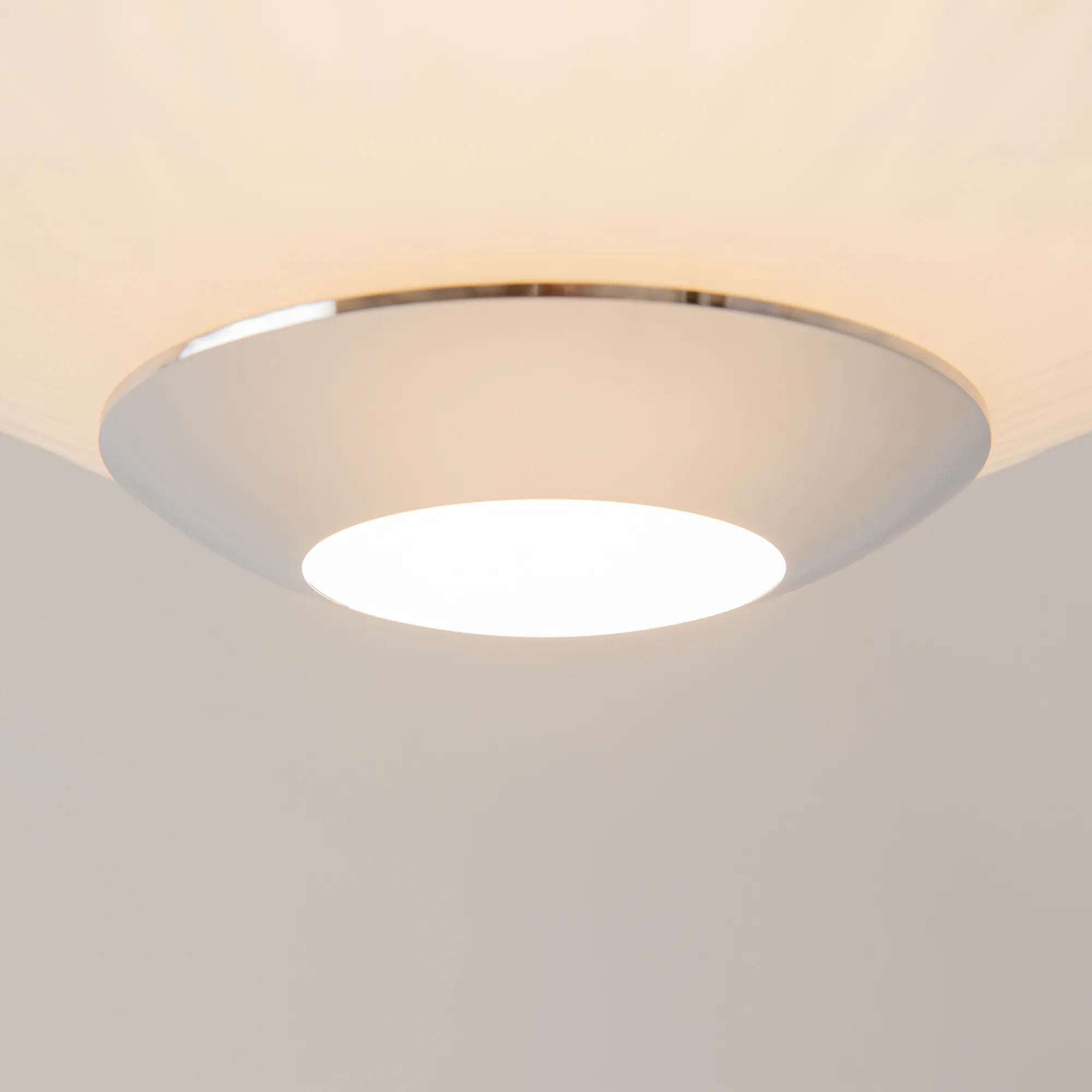 картинка Подвесной светильник Maytoni MOD397PL-L15CH3K