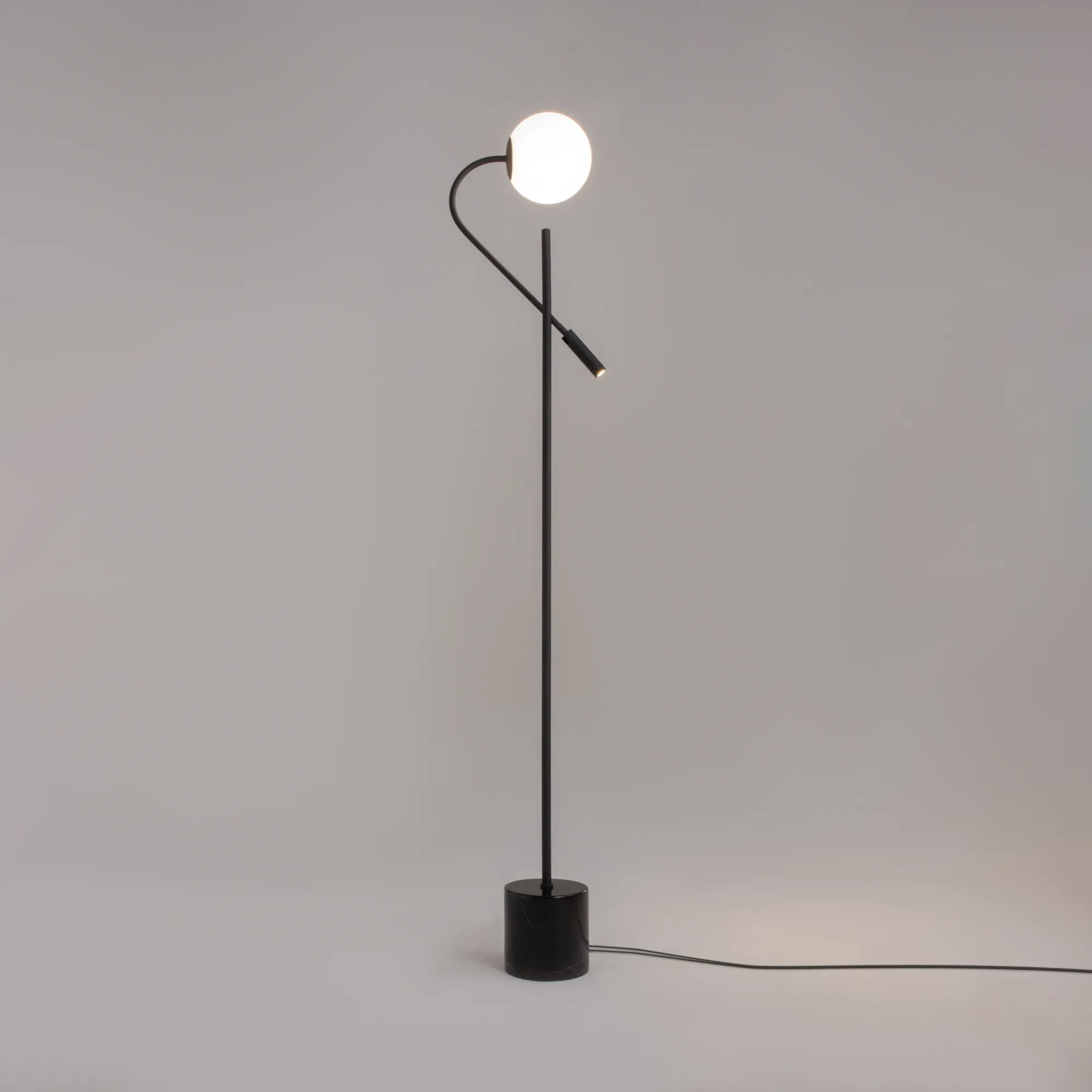 картинка Напольный светильник (торшер) Maytoni MOD230FL-01B