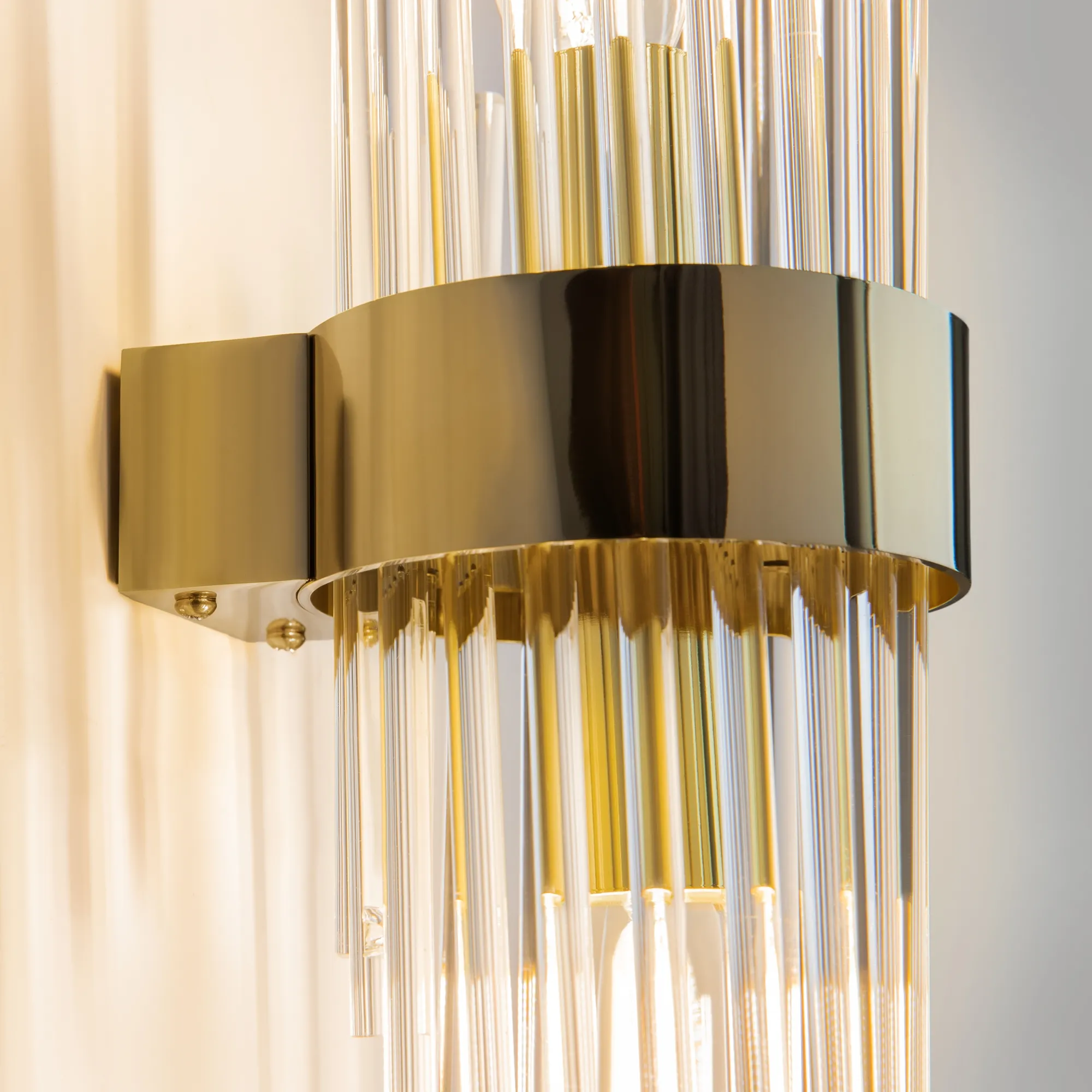 картинка Настенный светильник (бра) Maytoni MOD174WL-02G