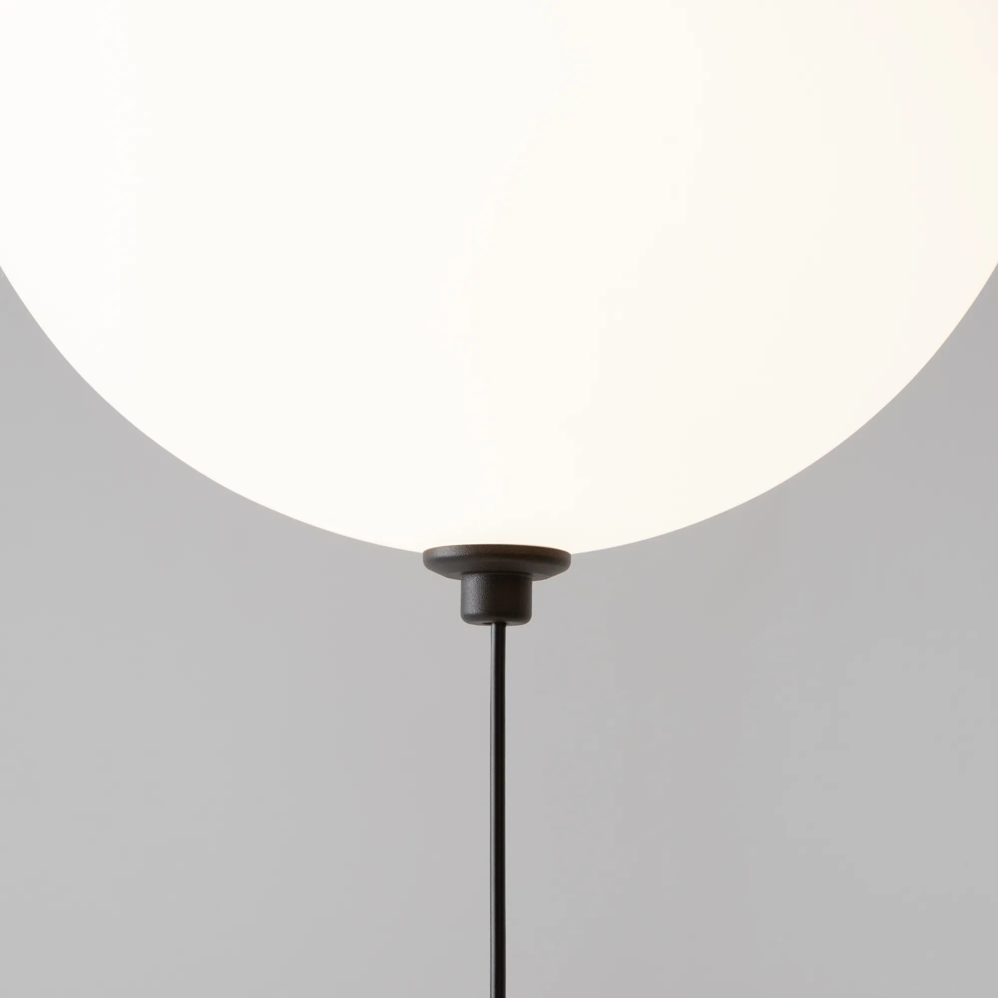 картинка Подвесной светильник Maytoni MOD427PL-L20B3K