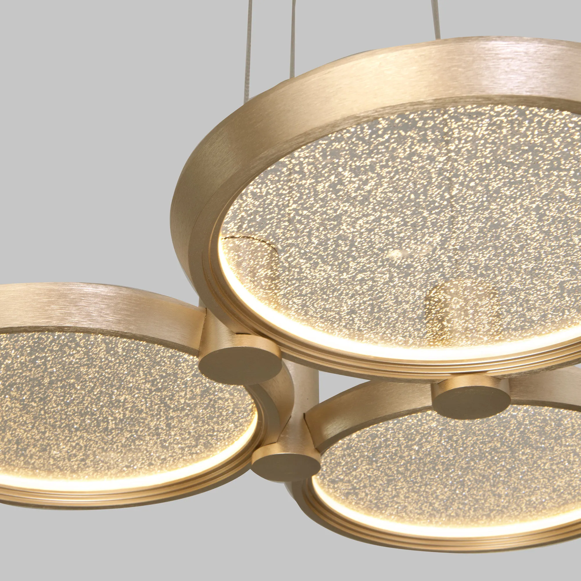 картинка Подвесной светодиодный светильник 90034/3 золото