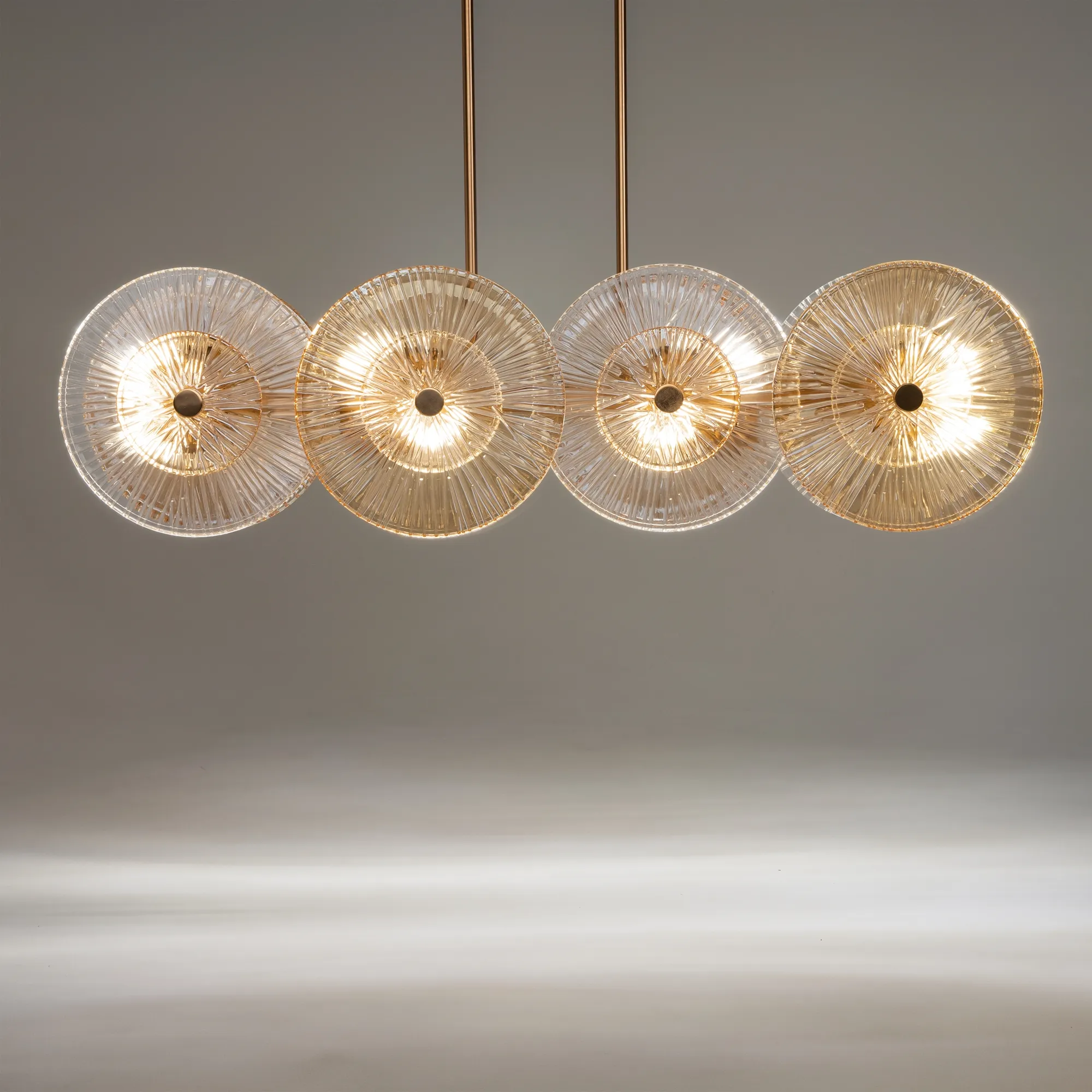 картинка Подвесной светильник Maytoni MOD007PL-08G1