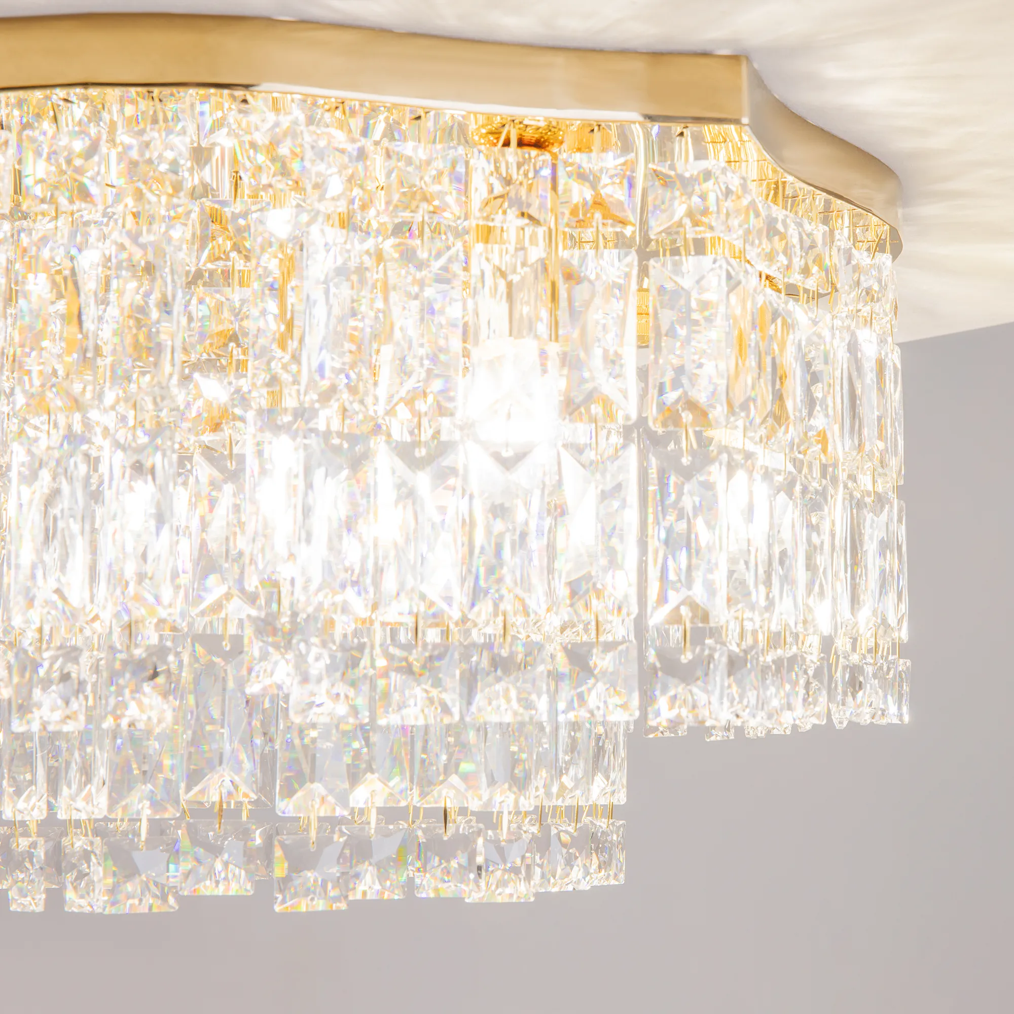 картинка Потолочный светильник Maytoni DIA005CL-06G