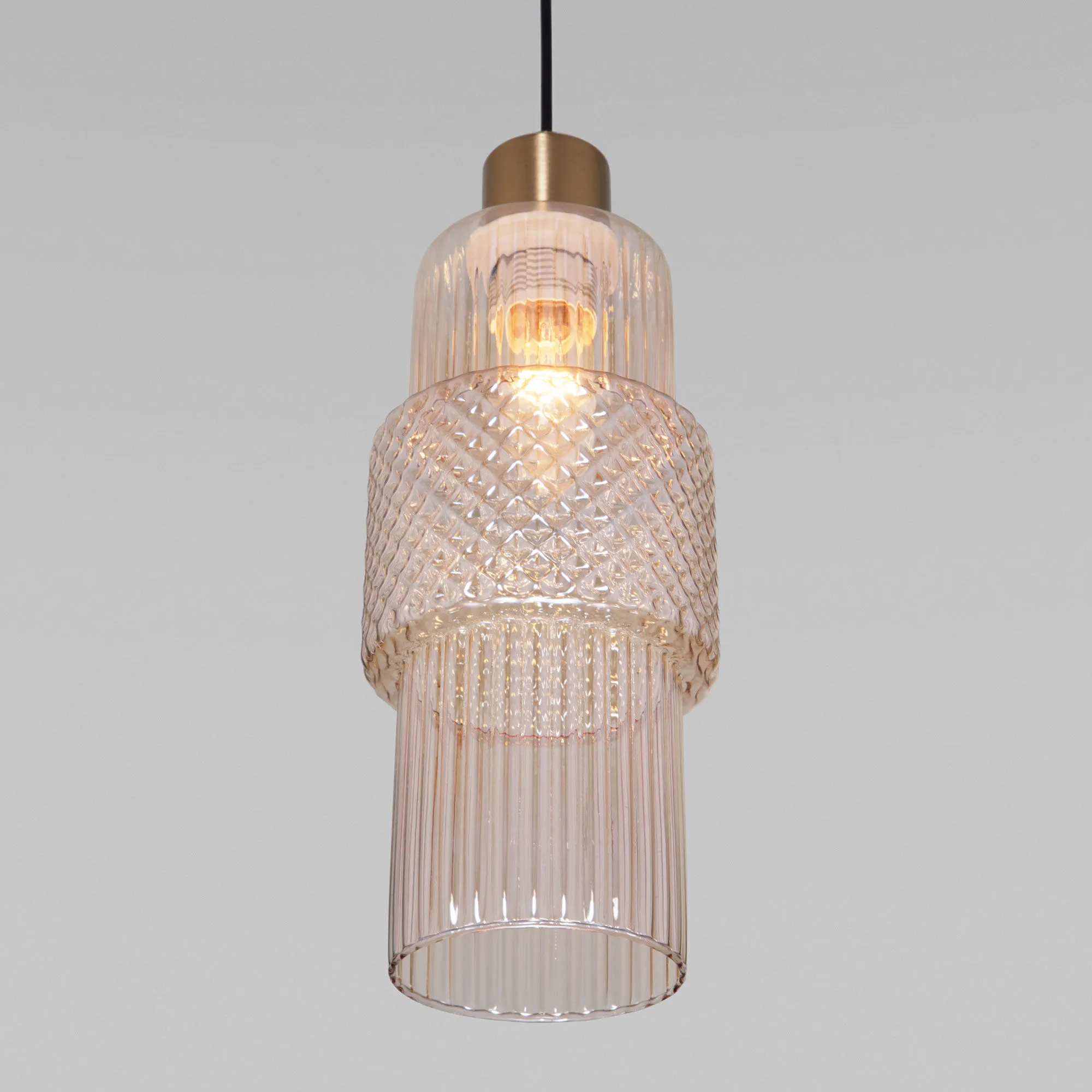 картинка Подвесной светильник со стеклянным плафоном 50209/1 бронза