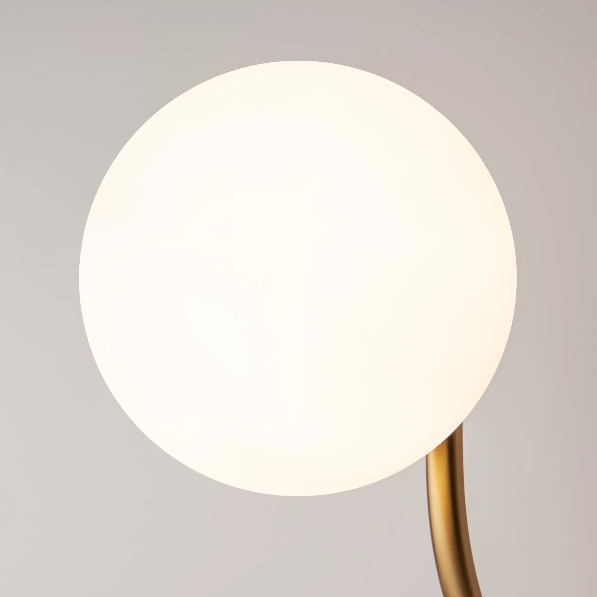 картинка Настенный светильник (бра) Maytoni MOD109WL-01BS