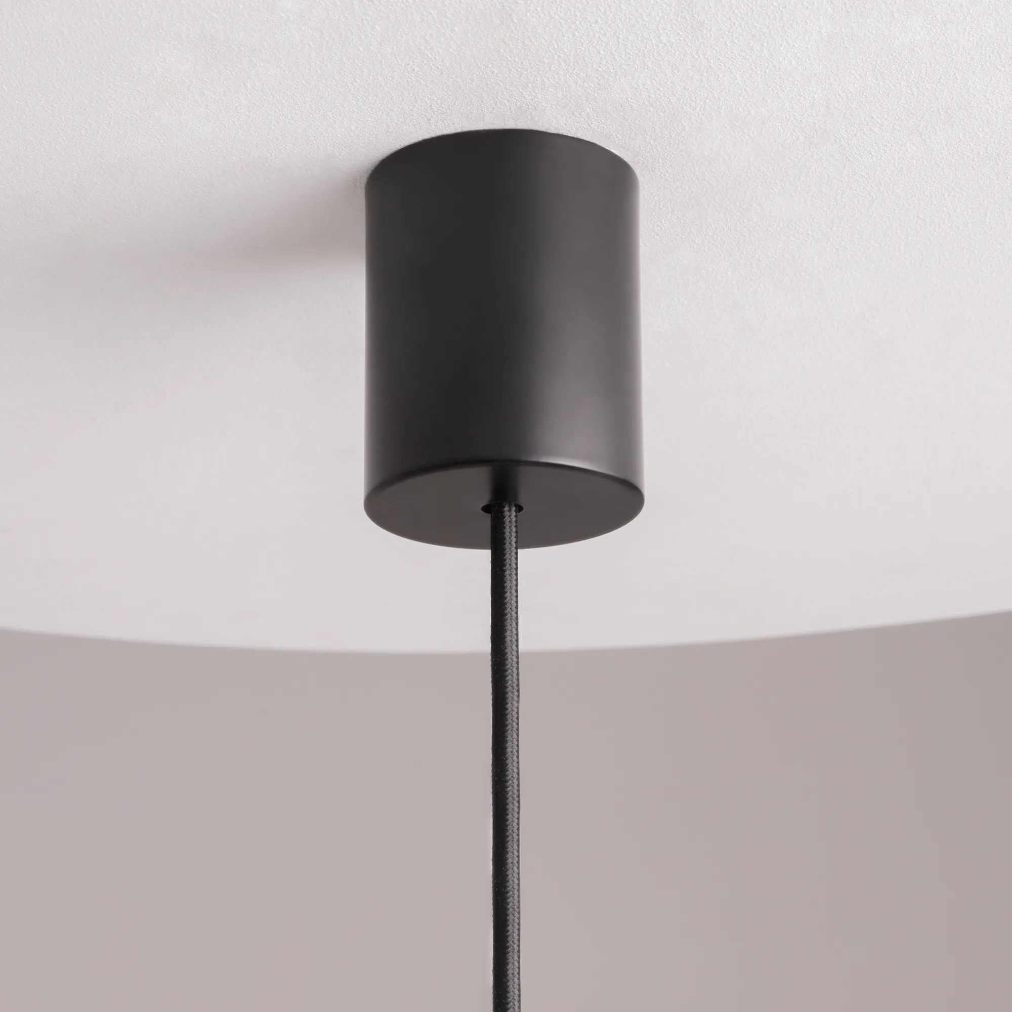 картинка Подвесной светильник Maytoni MOD071PL-L8B3K2