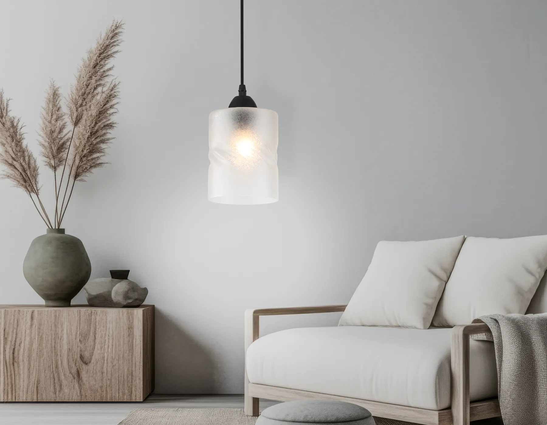 картинка Светильник подвесной со стеклянным плафоном