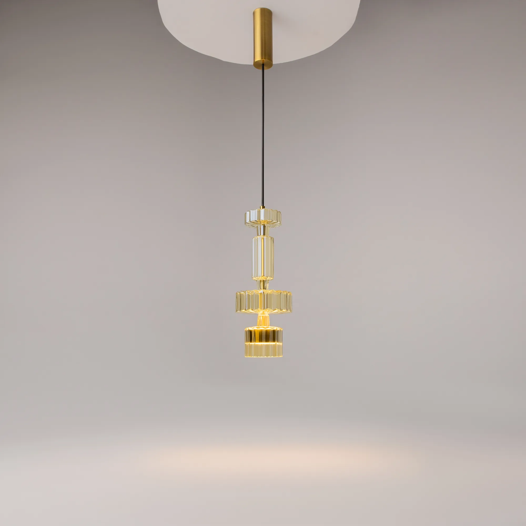 картинка Подвесной светильник Maytoni MOD253PL-L18BS3K2